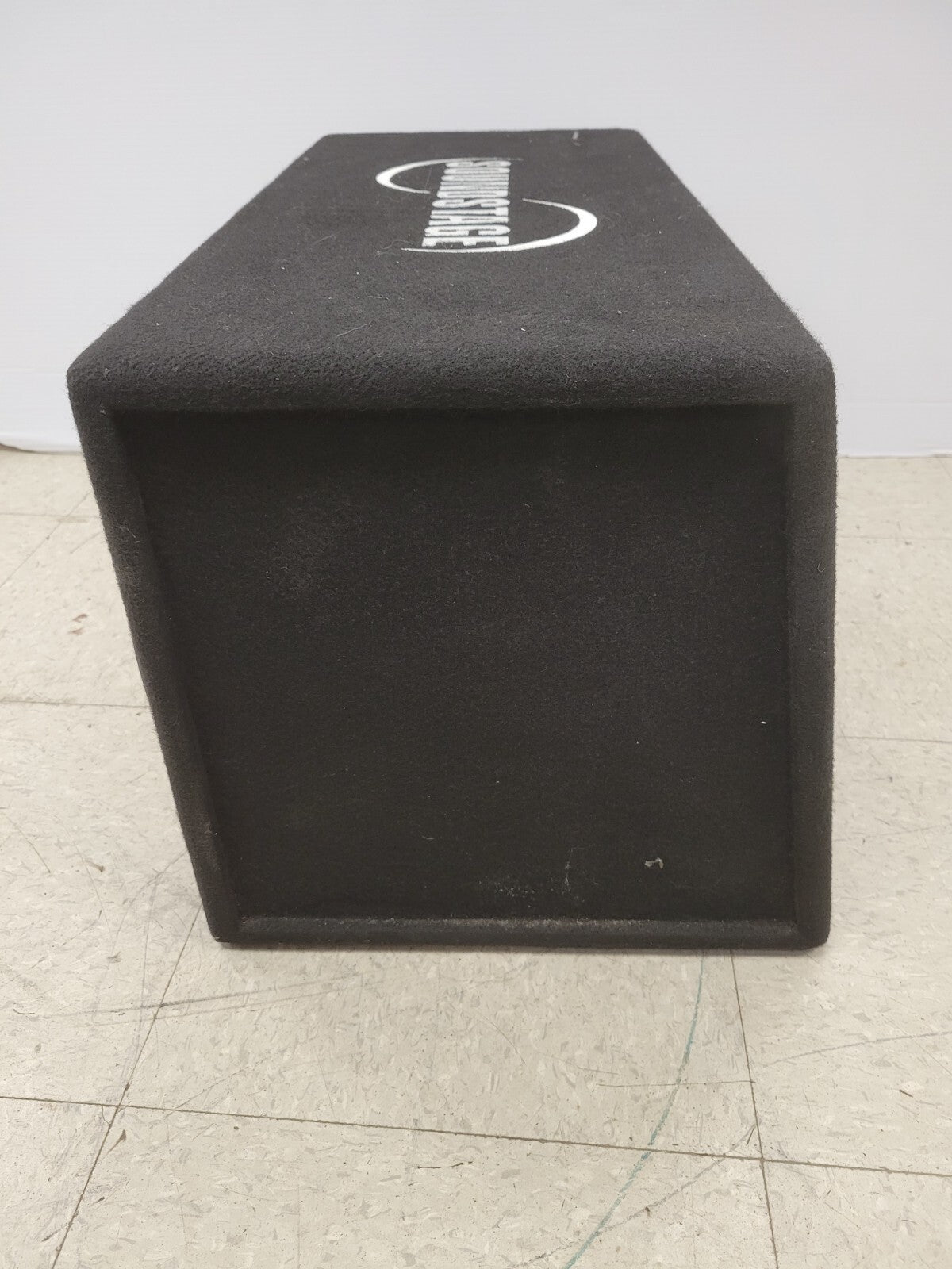 Soundstage 2.8 Subwoofer - 8 Inch High Performance Car Audio Subwoofer in Sealed Box for Deep Bass - Perfect for Car Audio Systems & Home Theater Setups