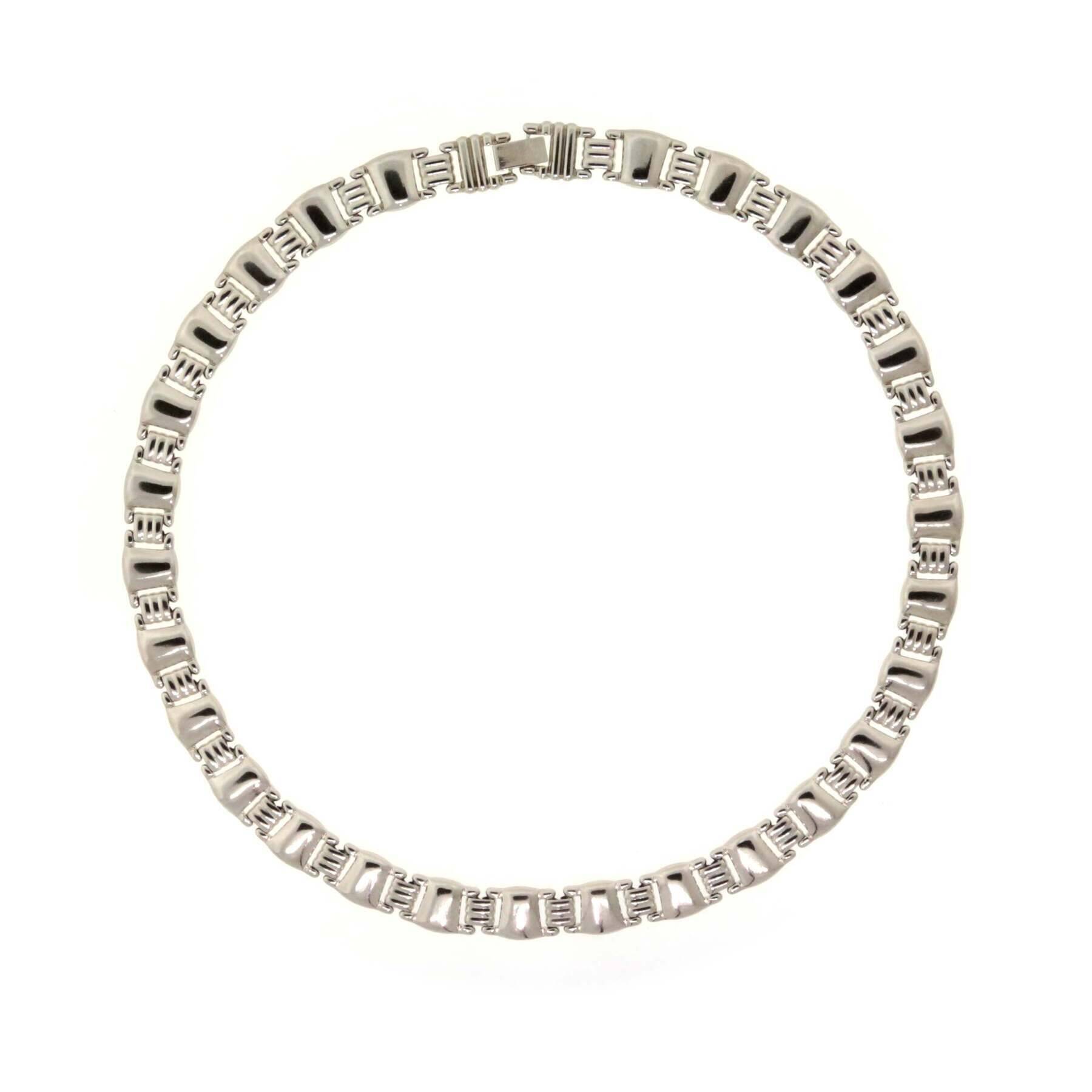 1928 Jewelry Link Necklace 17.5 Inches - Vintage Style Chain Necklace for Women, Gold & Silver Tone Options - Perfect for Parties, Weddings & Everyday Wear