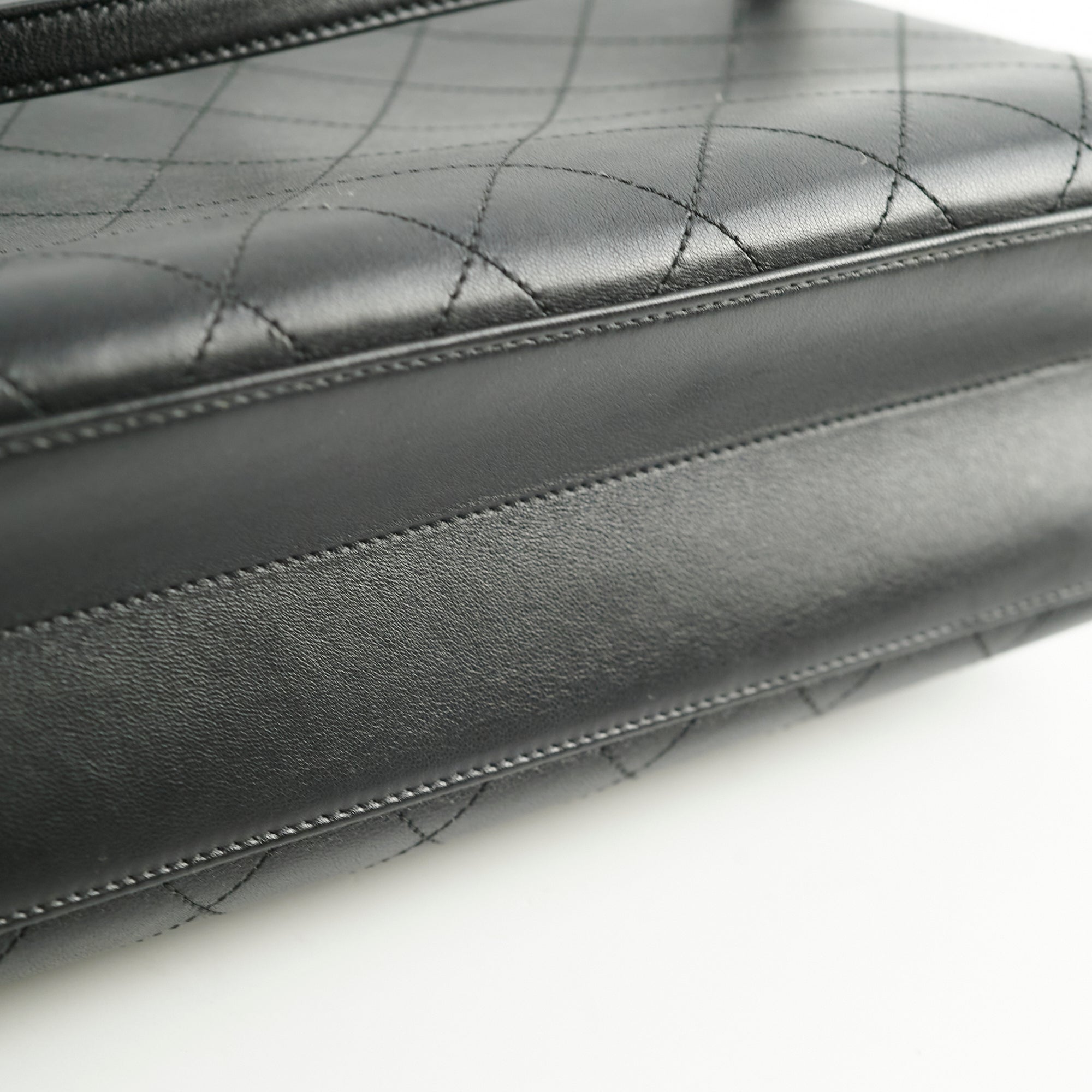 Chanel Coco Luxe Large Tote Bag - Genuine Calfskin Leather, Black, 25 Series - Perfect for Work, Travel & Luxury Everyday Use