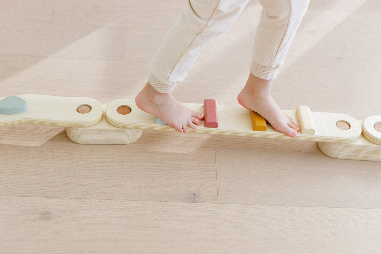 Step N' Balance Kids Wooden Balance Beam & Building Blocks Set - Fun Indoor Play for Toddlers, Preschool Gymnastics & Motor Skills Development