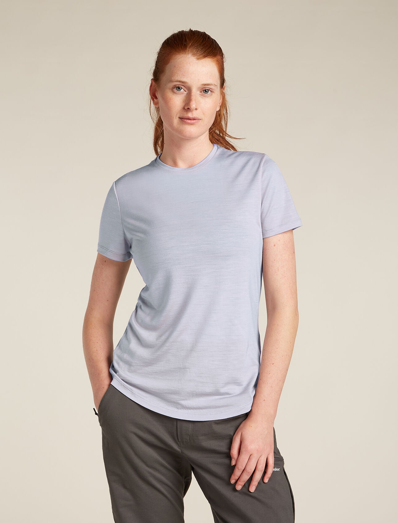 Icebreaker Sphere III SS Tee Women's - Merino Wool Short Sleeve Shirt for Hiking, Travel & Outdoor Activities