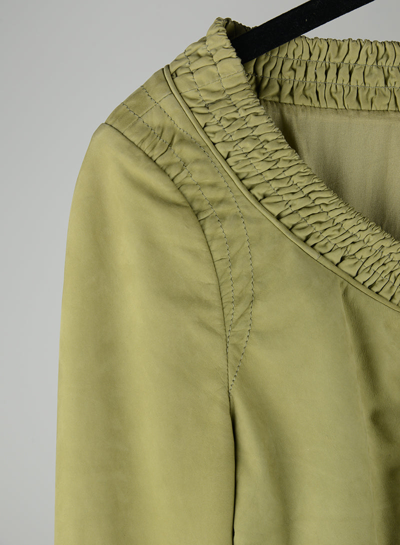 Gucci Olive Green Suede Jacket Size 40 | Luxury Women's Outerwear for Fall & Winter Fashion | Perfect for Parties, Dates & Office Wear