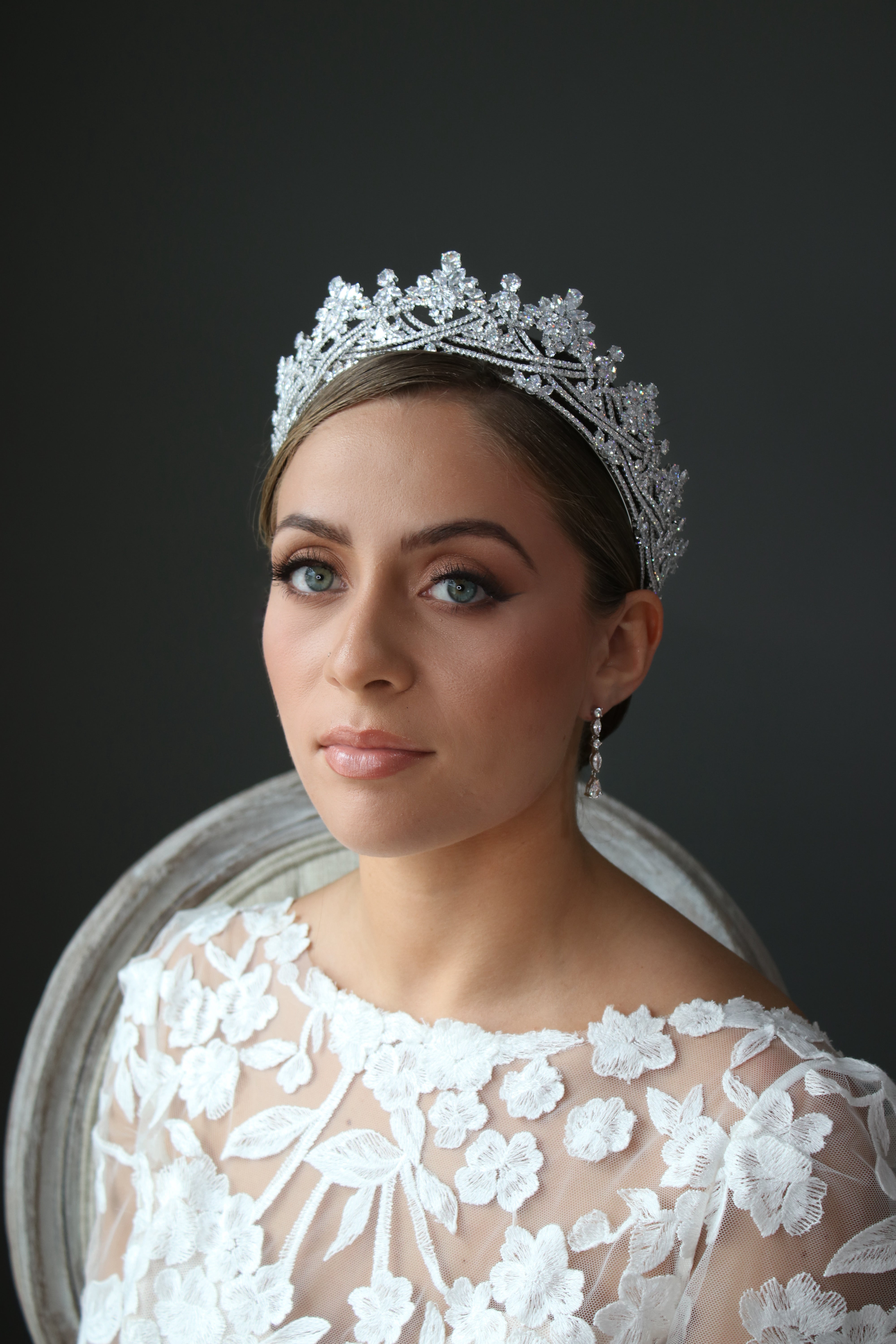 CRESSIDA Bridal Crown - Elegant Wedding Tiara for Bride, Bridesmaid, and Flower Girl - Perfect for Weddings, Prom, Pageants, and Special Occasions