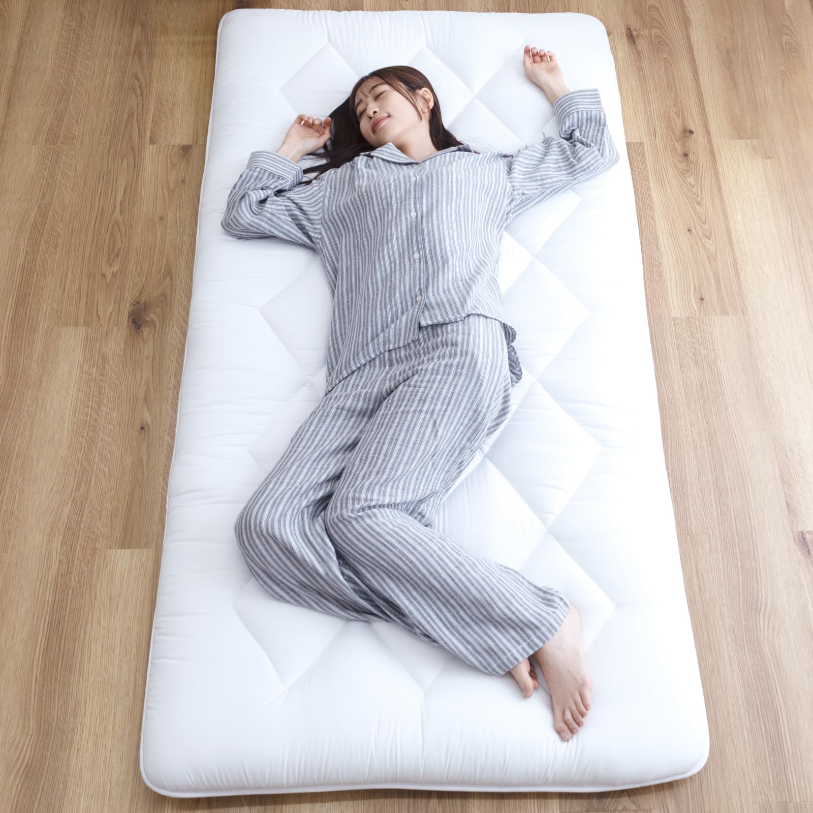Japanese Futon Mattress - 100% Polyester Foldable Floor Lounger Bed | Portable Roll Up Sleeping Pad | Shikibuton Twin Size with Extra Thick Padding | Perfect for Small Spaces, Guest Rooms & Camping