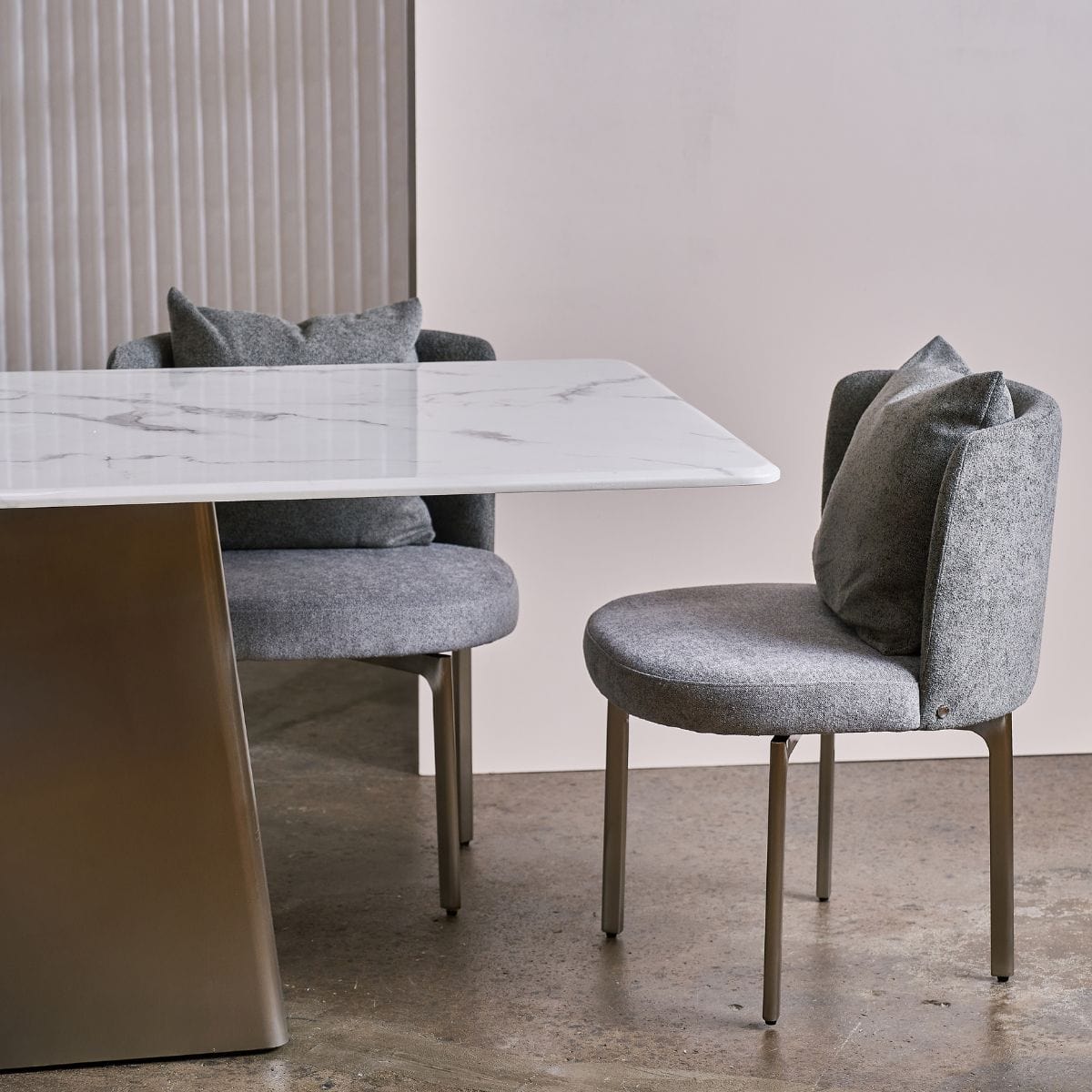 JASPA Modern Dining Chair - Sturdy Wooden Kitchen Chair with Comfortable Cushion - Perfect for Dining Room, Kitchen, and Home Office Use