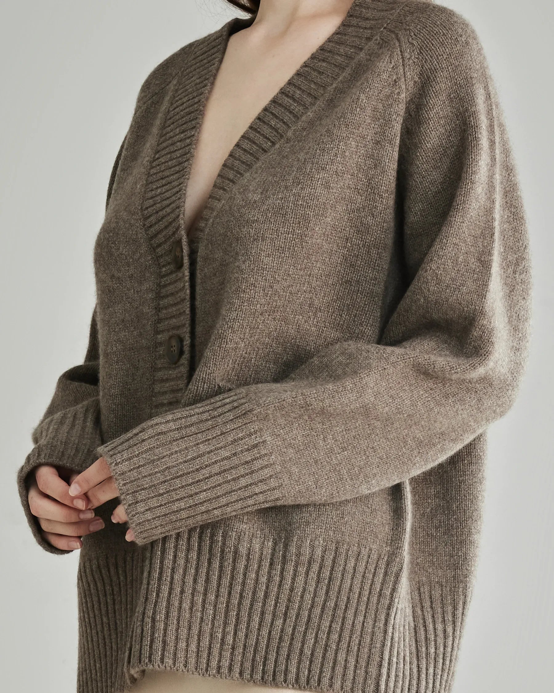 Soft & Cozy V-Neck Cashmere Cardigan for Women - Lightweight Winter Sweater for Layering, Office Wear & Casual Outfits