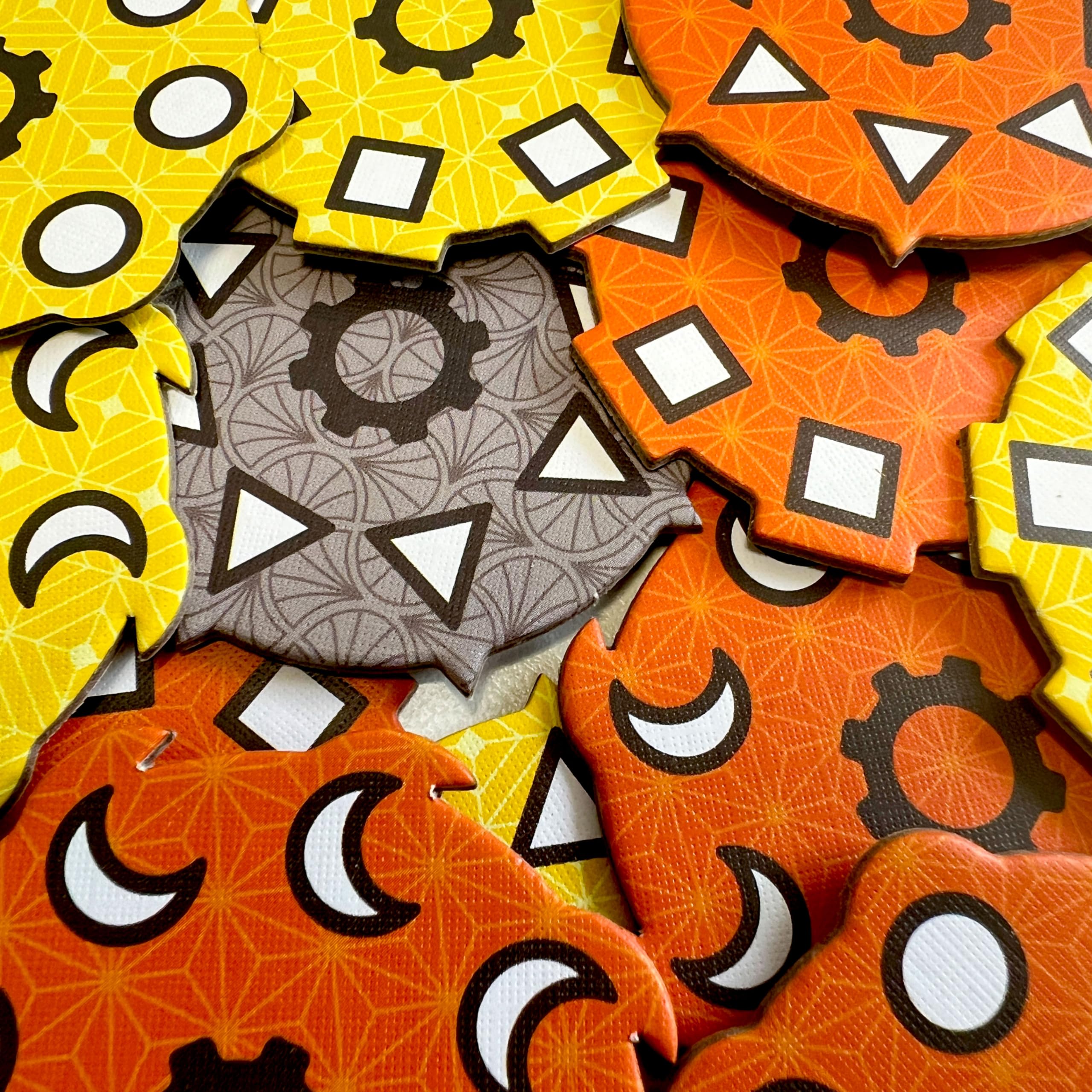 Quicksand - Cooperative Board Game for 1-7 Players | Real-Time Strategy & Time Management | Deactivate Traps to Keep Sand Timer Going | Ages 8+ | Perfect for Family Game Nights & Team Building Activities