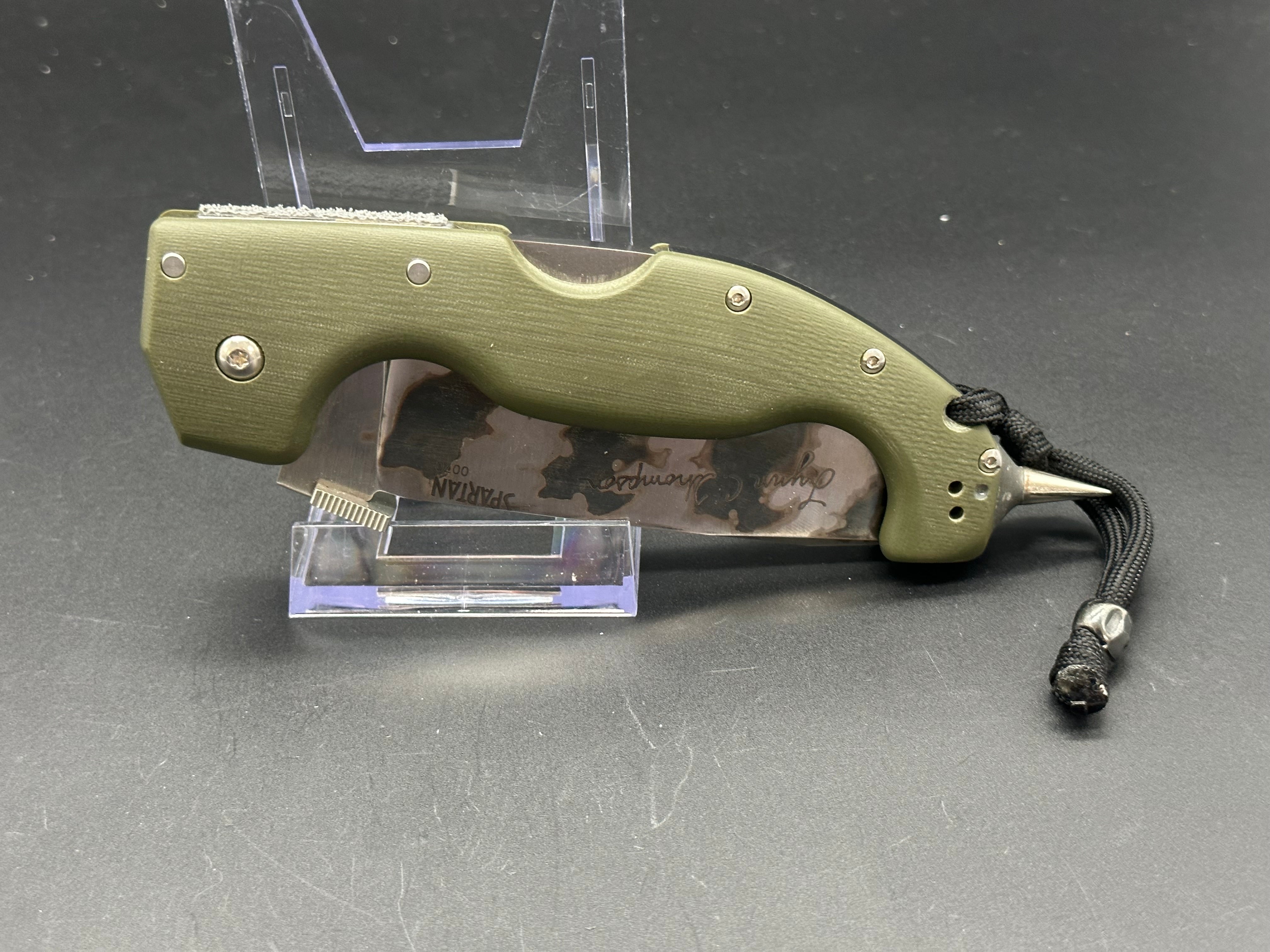 Cold Steel Spartan Limited Edition Knife - Tactical Folding Knife for Outdoor, Camping & Survival - High Carbon Stainless Steel Blade with Secure Lock