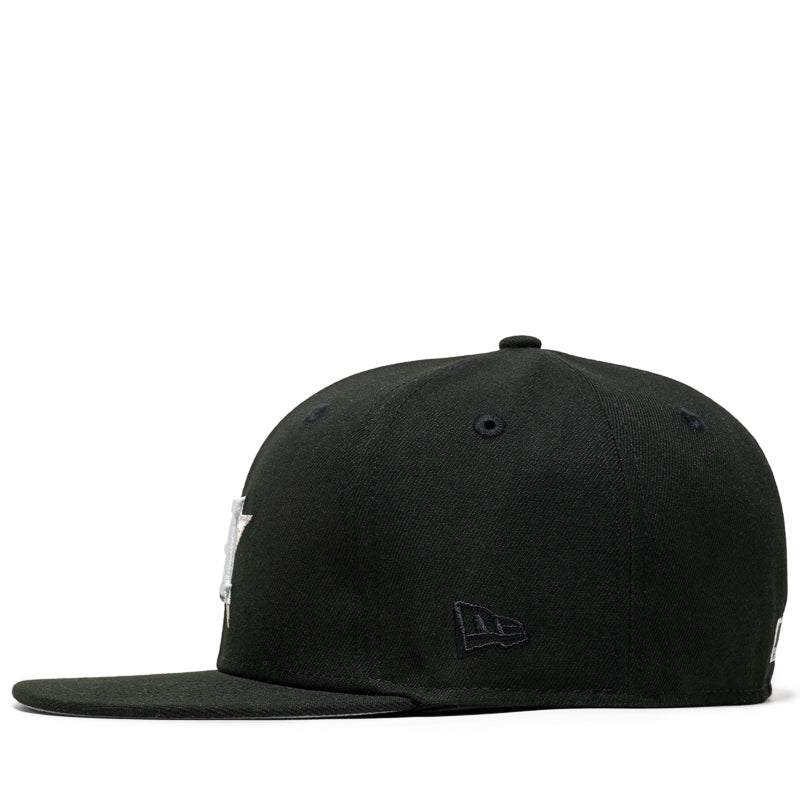 New Era x Politics Houston Astros 59FIFTY Fitted Cap - Official MLB Black Snapback Hat for Baseball Fans & Streetwear Style