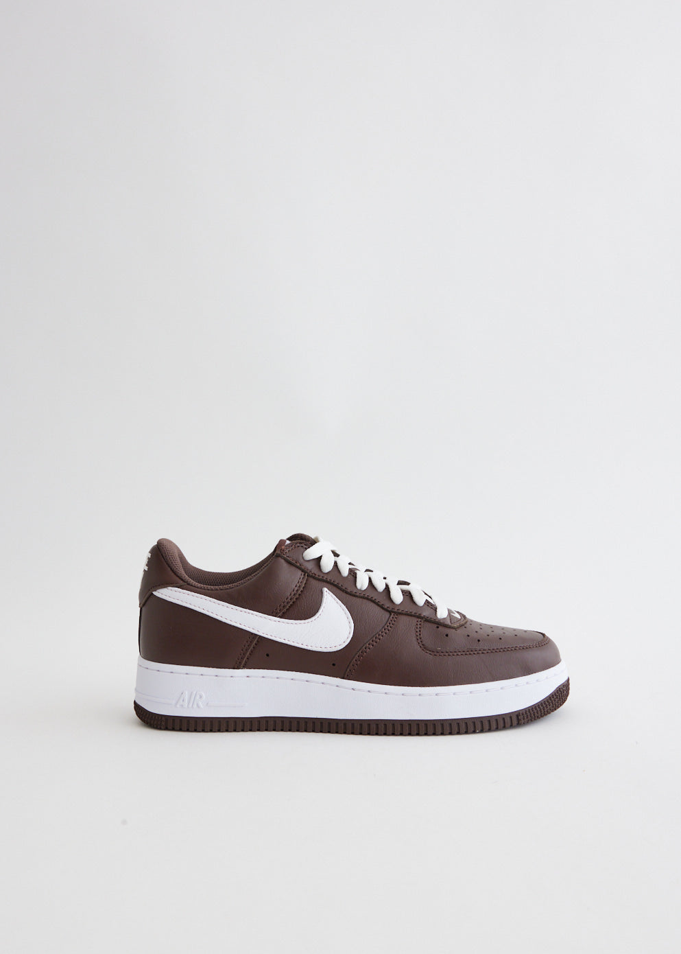 Nike Air Force 1 Low Retro 'Chocolate' Sneakers - Men's Classic Basketball Shoes for Casual Wear & Street Style Fashion