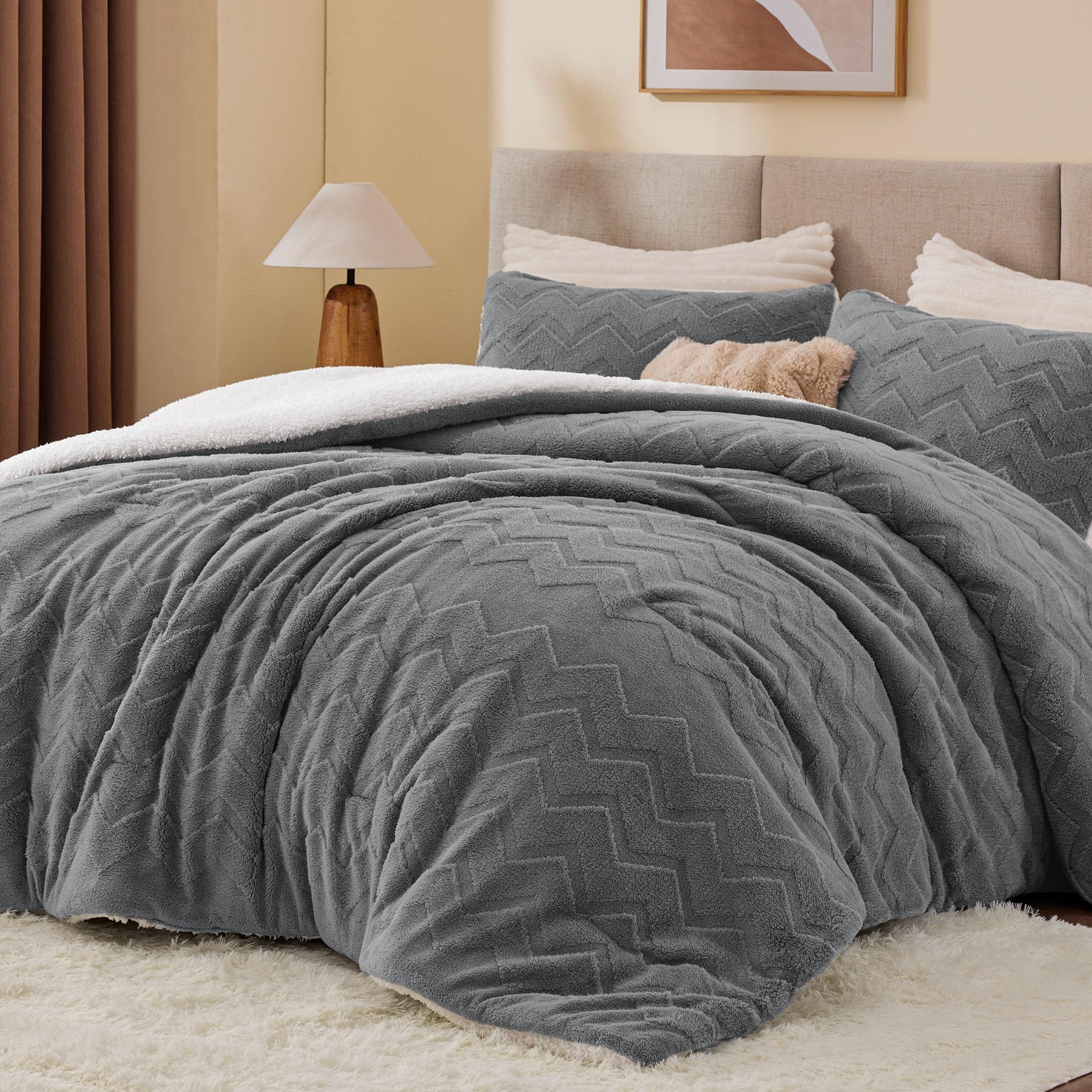 BEDELITE Fluffy Queen Comforter Set - Ultra Soft Sherpa Grey Bedding for Queen Size Bed | 3-Piece Luxury Winter Comforter Set with 1 Comforter & 2 Pillow Shams | Perfect for Cozy Winter Nights, Guest Rooms & Cold Weather Bedding