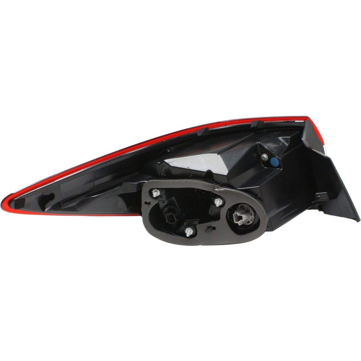 14-15 Mazda 6 Passenger Side Outer Halogen Tail Light Replacement - Perfect for Night Driving & Enhanced Vehicle Safety