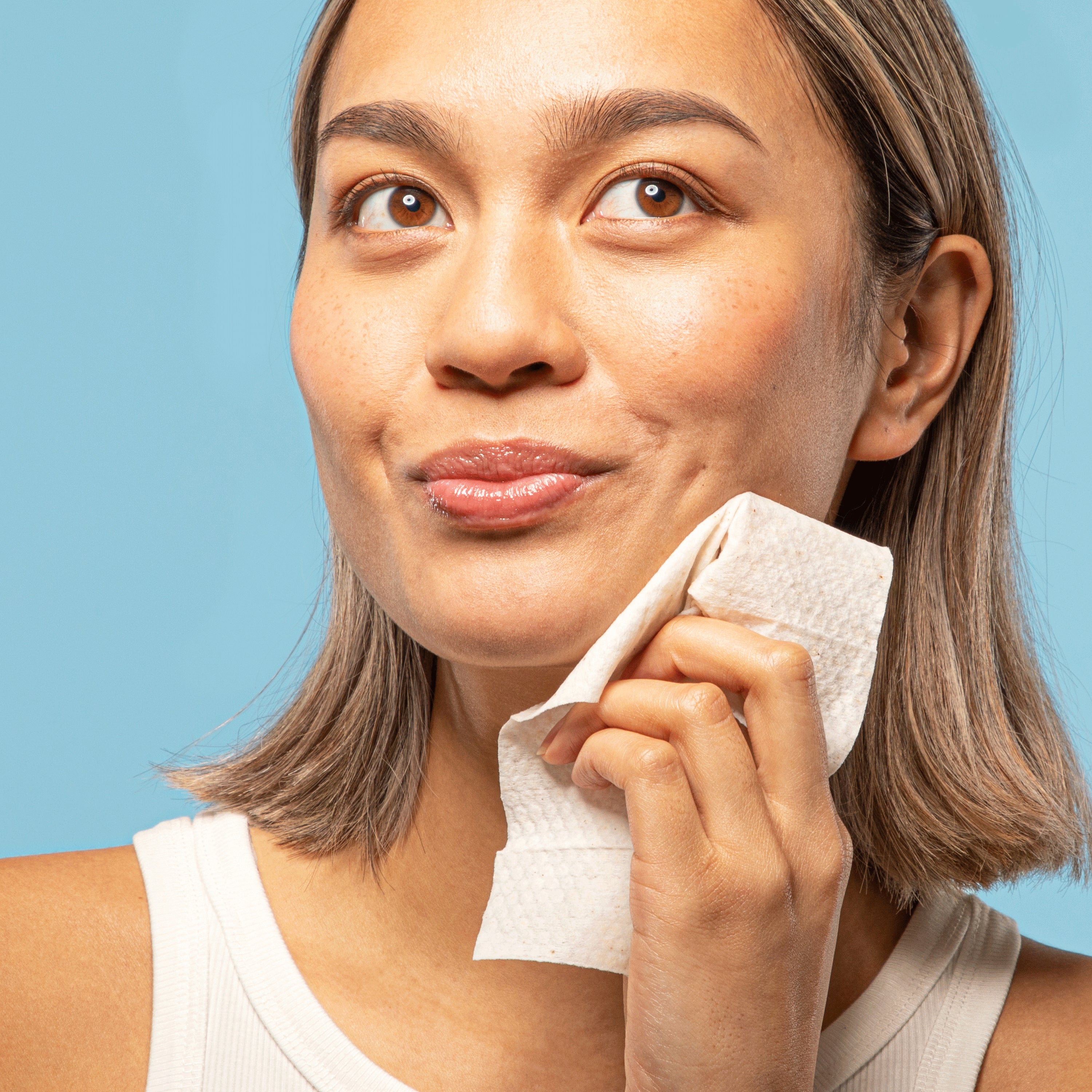 Busy Co. Facial Cleansing Wipes - 15 Count | Gentle Makeup Remover & Skin Refreshing Wipes for Travel, Gym & On-The-Go Use