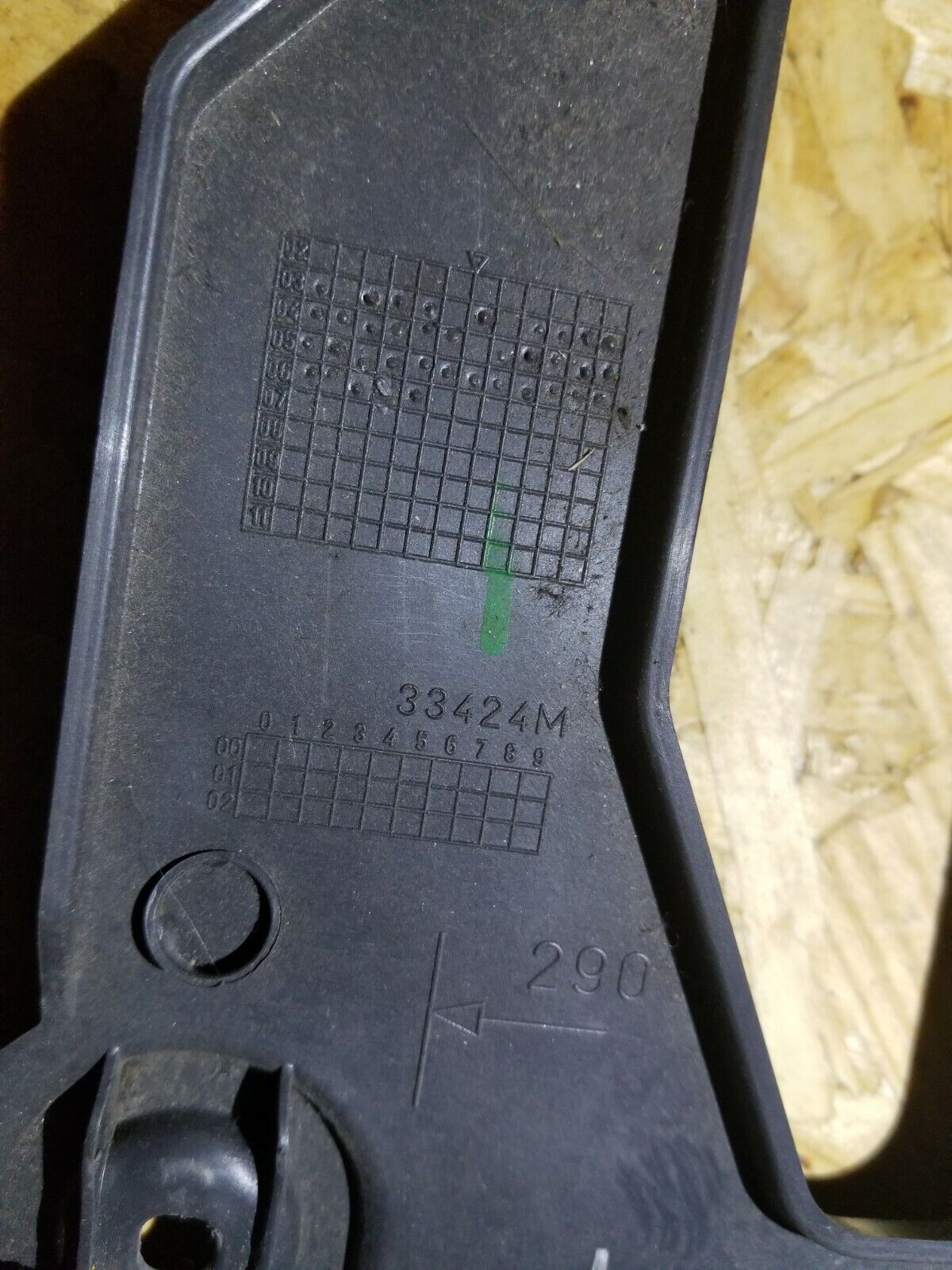 05 06 07 Volvo S40 Front Left Driver Side Dash Lower Cover Knee Panel Replacement - Perfect for Interior Repair & Car Restoration Projects
