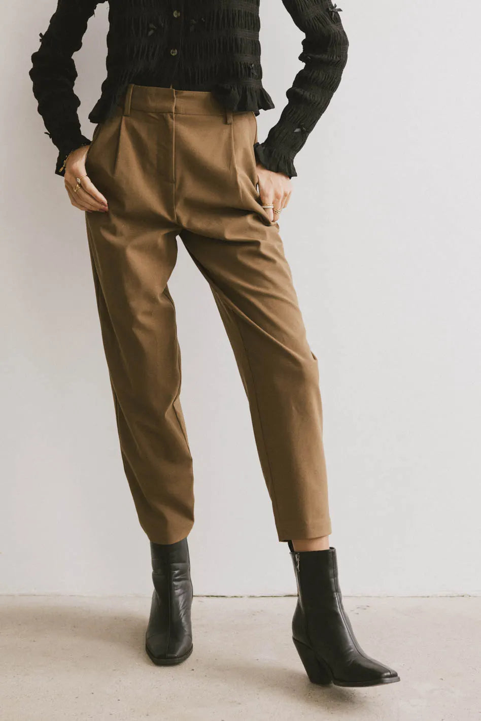 Frank and Oak Amelia Balloon Pant - Women's High Waisted Wide Leg Trousers in Brown | Comfortable & Stylish Casual Pants for Work, Travel & Everyday Wear | FINAL SALE