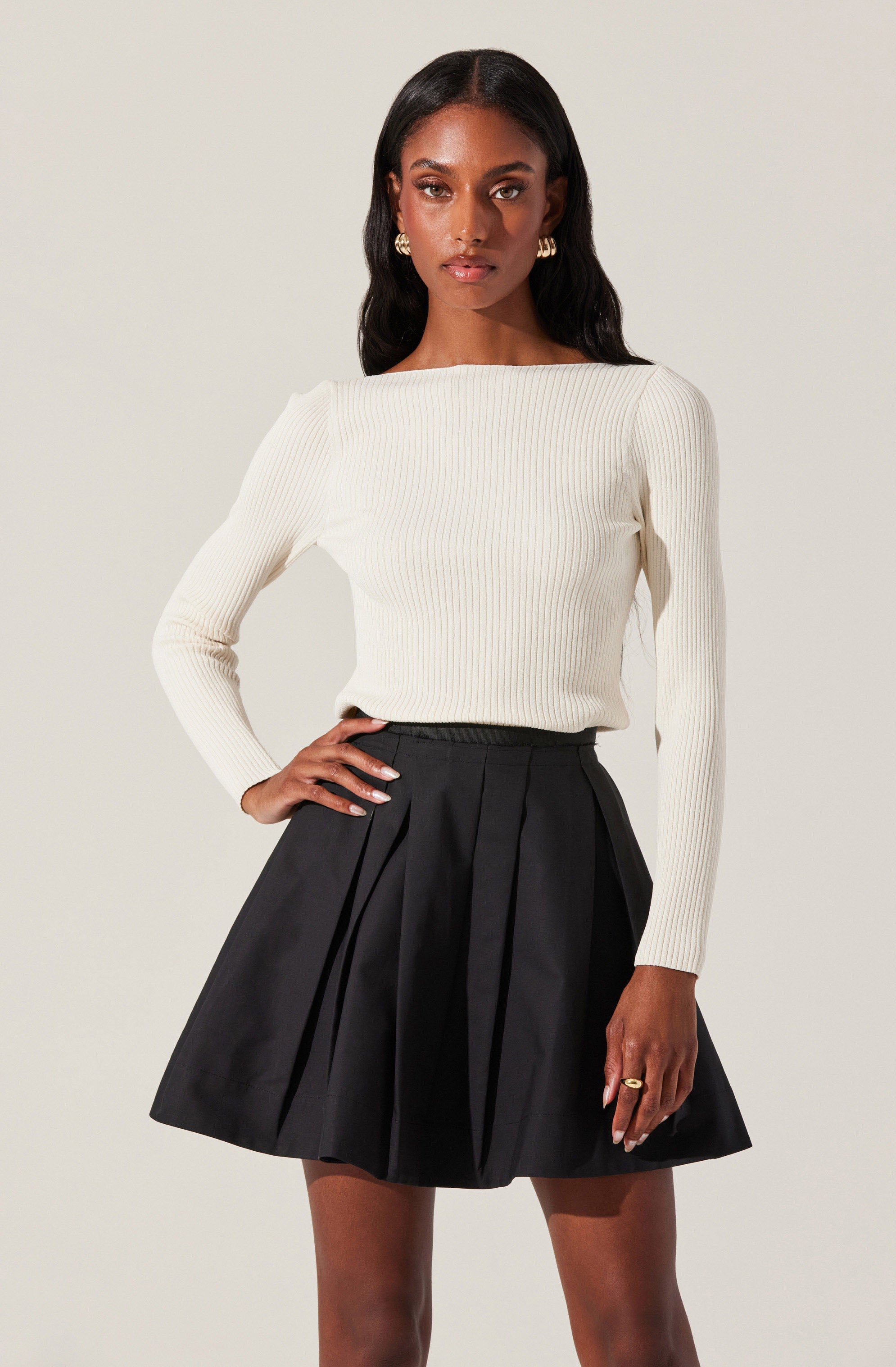 Lauryn Contrast Bow Back Sweater for Women | Elegant Knit Pullover with Bow Detail | Perfect for Office, Date Night & Fall Outfits