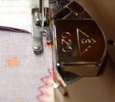 Magnetic Seam Guide for Sewing Machines - Precise Stitching Tool for Quilting, Dressmaking & DIY Projects - Perfect for Beginners & Professionals