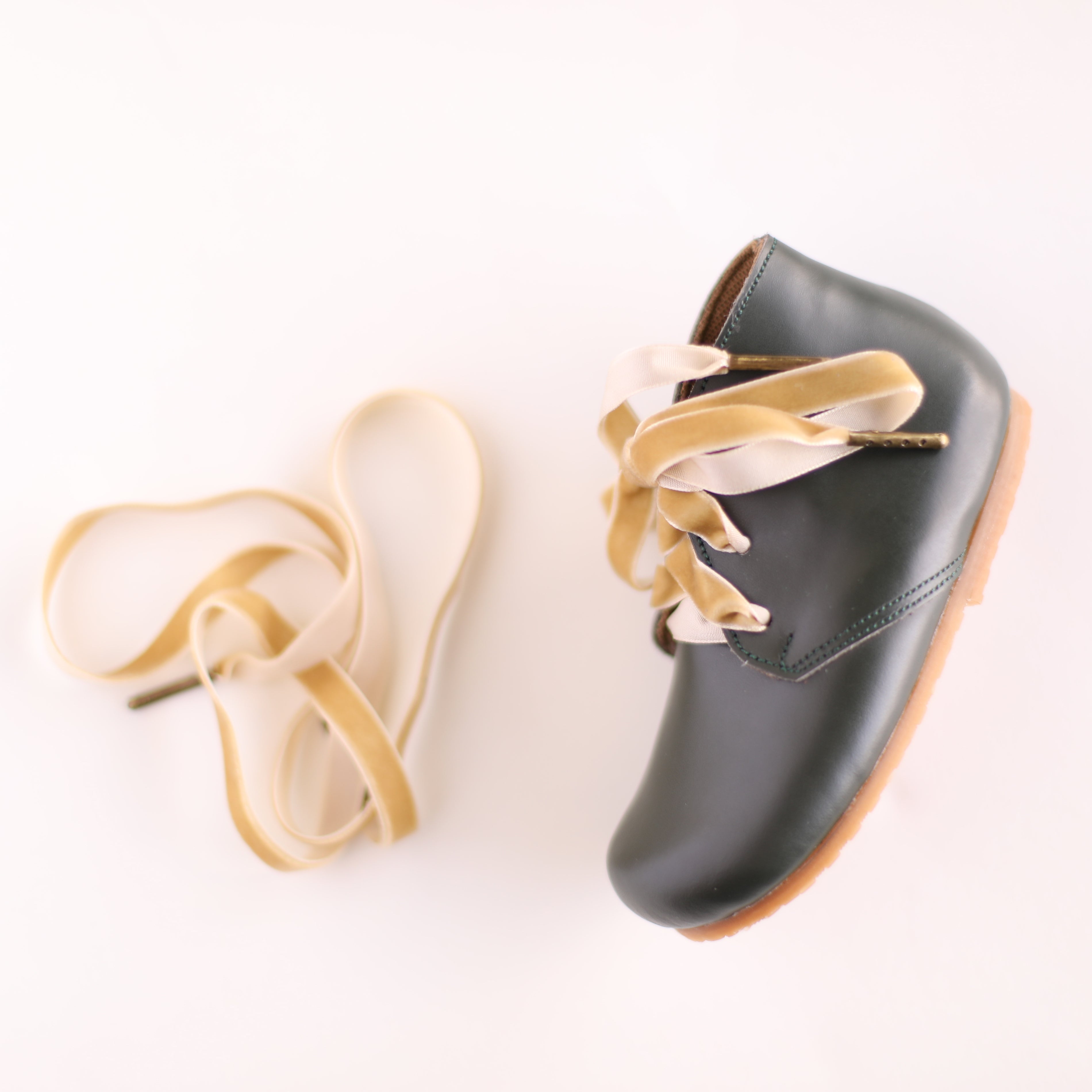 Luxury Champagne Velvet Shoe Laces - Elegant & Soft Dress Shoe Accessories for Formal Events, Weddings & Special Occasions