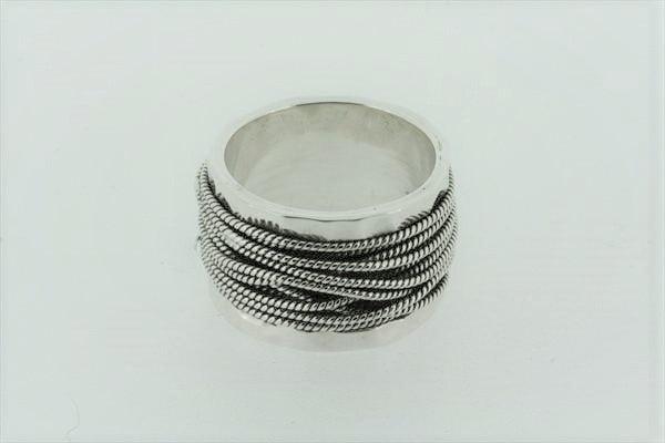 Hammered Band Rope Knot Ring for Women - Boho Chic Jewelry for Everyday Wear & Special Occasions