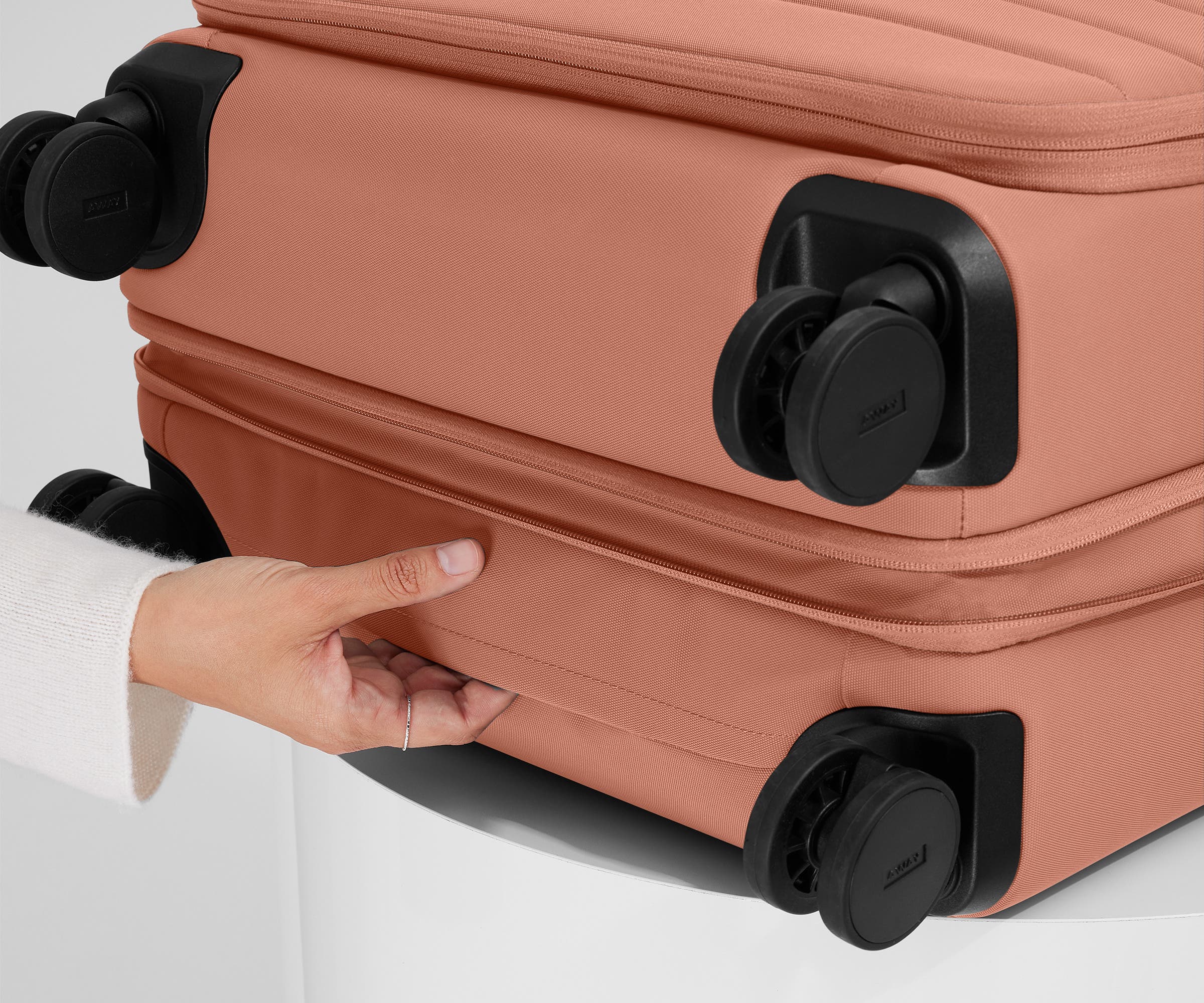 Premium Softside Medium Luggage in Elegant Clay Pink - Perfect for Travel, Business Trips & Weekend Getaways