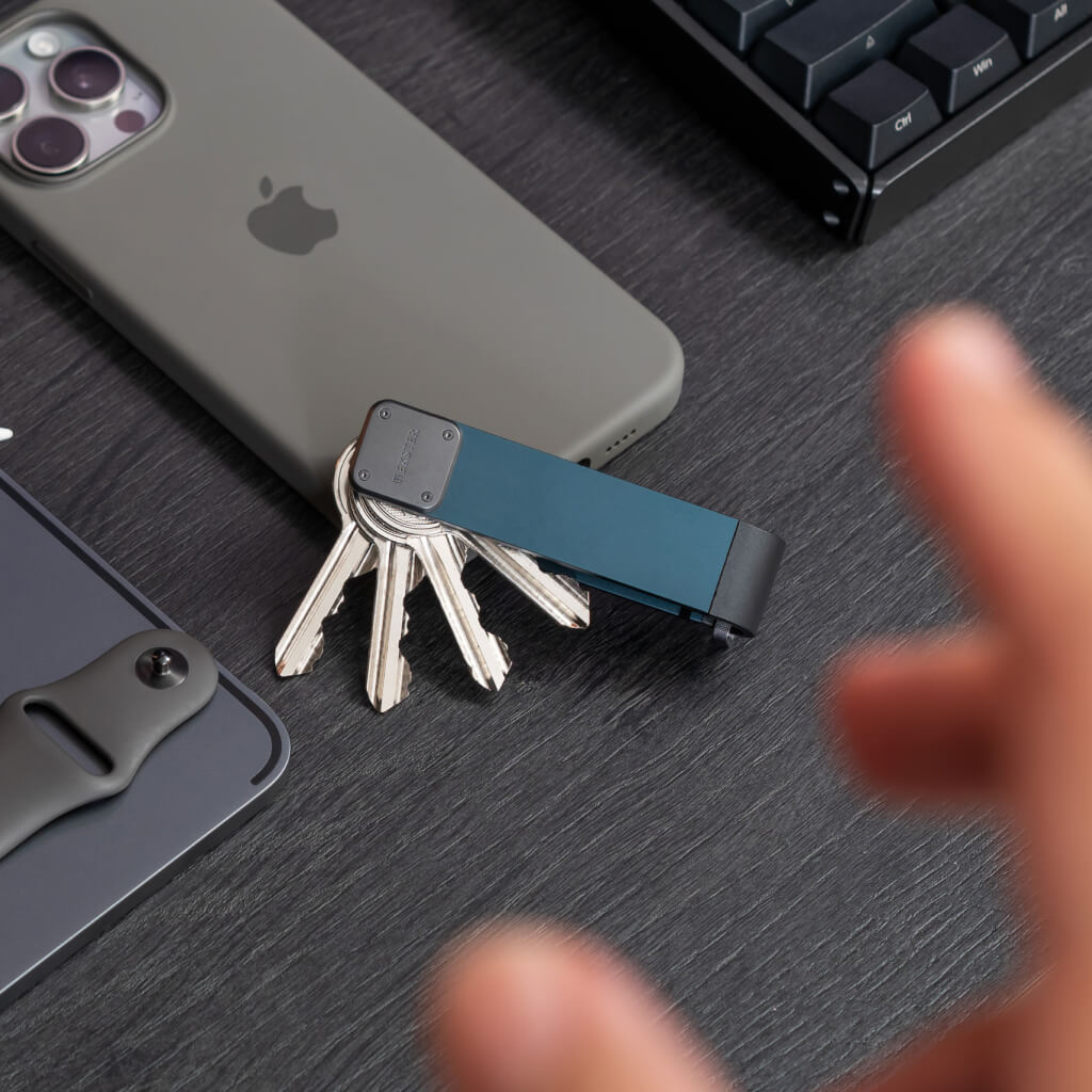 Premium Leather Key Case Holder - Durable & Stylish Key Organizer for Home, Office, and Travel Accessories | Perfect Gift for Men & Women