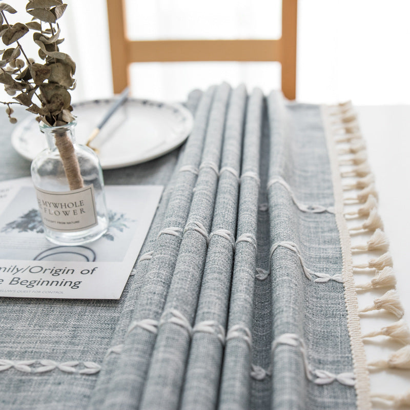 140x200cm Beige Striped Cotton Linen Tablecloth with Embroidered Tassels - European & American Farmhouse Style for Restaurants, Weddings, and Home Dining Decor