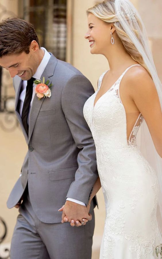 Stella York 7078 Sample Wedding Dress – Elegant A-Line Gown for Brides, Perfect for Church, Beach, and Outdoor Ceremonies