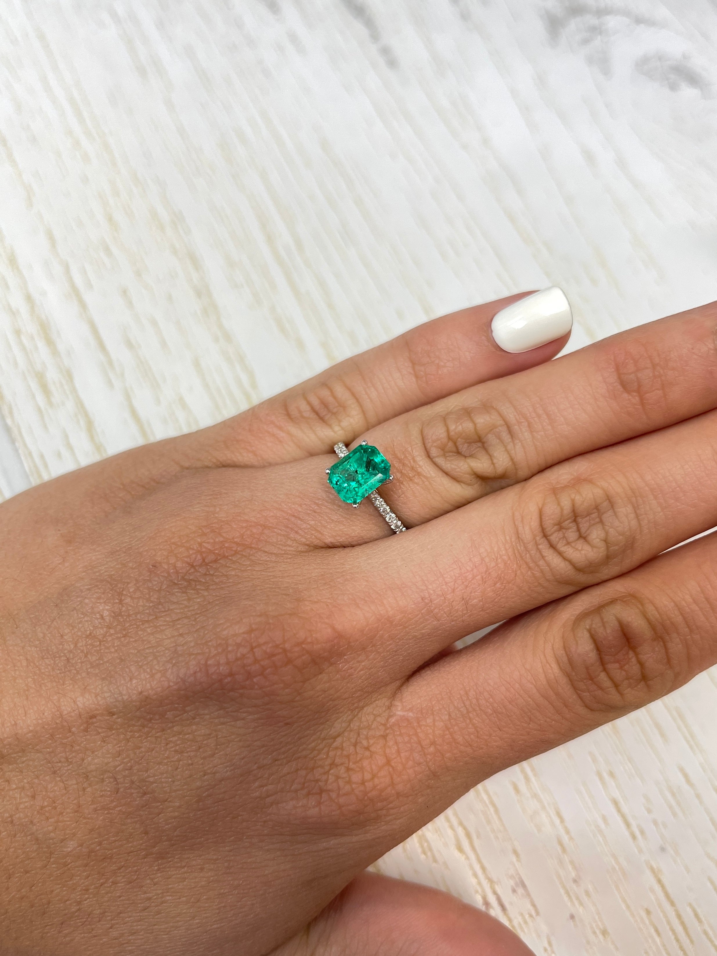 2.12 Carat 9x7mm Natural Colombian Emerald Loose Gemstone - Bluish Green with Freckles, Emerald Cut for Jewelry Making, Engagement Rings & Collector's Items