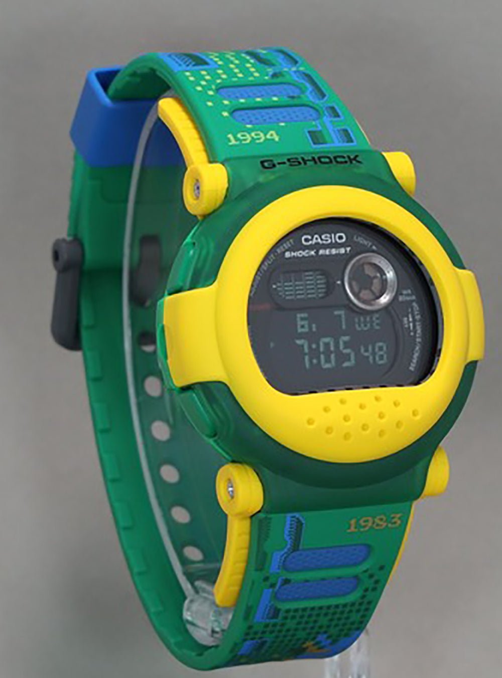 CASIO G-SHOCK DW-001 Digital Watch - Rugged Shock-Resistant Men's Sports Watch with JDM Model G-B001RG-3JR - Perfect for Outdoor Adventures, Workouts & Daily Wear