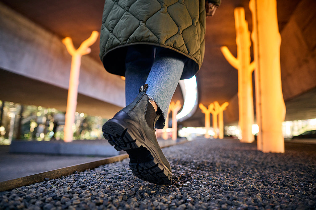 2238 Unisex Lug Sole Rustic Black Boots - Durable & Stylish for Hiking, Outdoor Adventures & Casual Wear