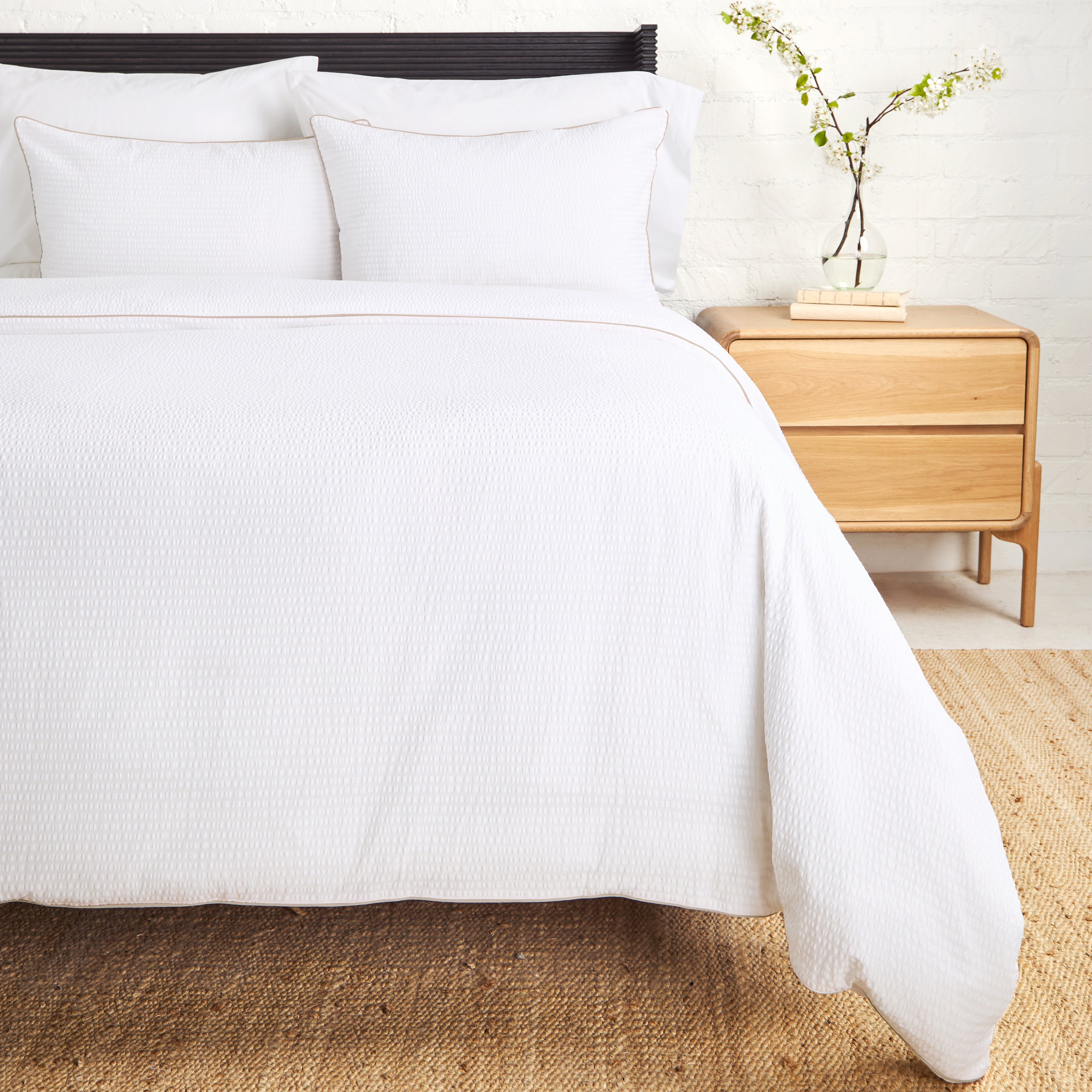 Emily Floral Duvet Cover Set Queen Size - Soft Cotton Bedding Set with Pillow Shams - Perfect for Master Bedroom, Guest Room & Dorm Decor