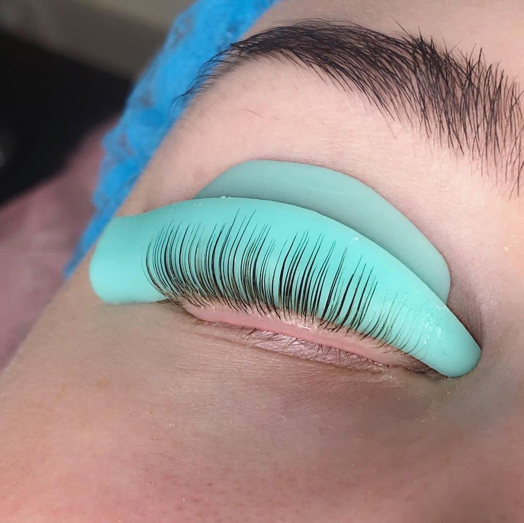 Professional Eyelash Lift Pads & Rods - 9 Sizes, 18-Piece Reusable Silicone Lash Lift Shields for Different Eyelash Lengths - Soft Perm Pads for Perfect Lifting - Ideal for Salon & Home Lash Treatments