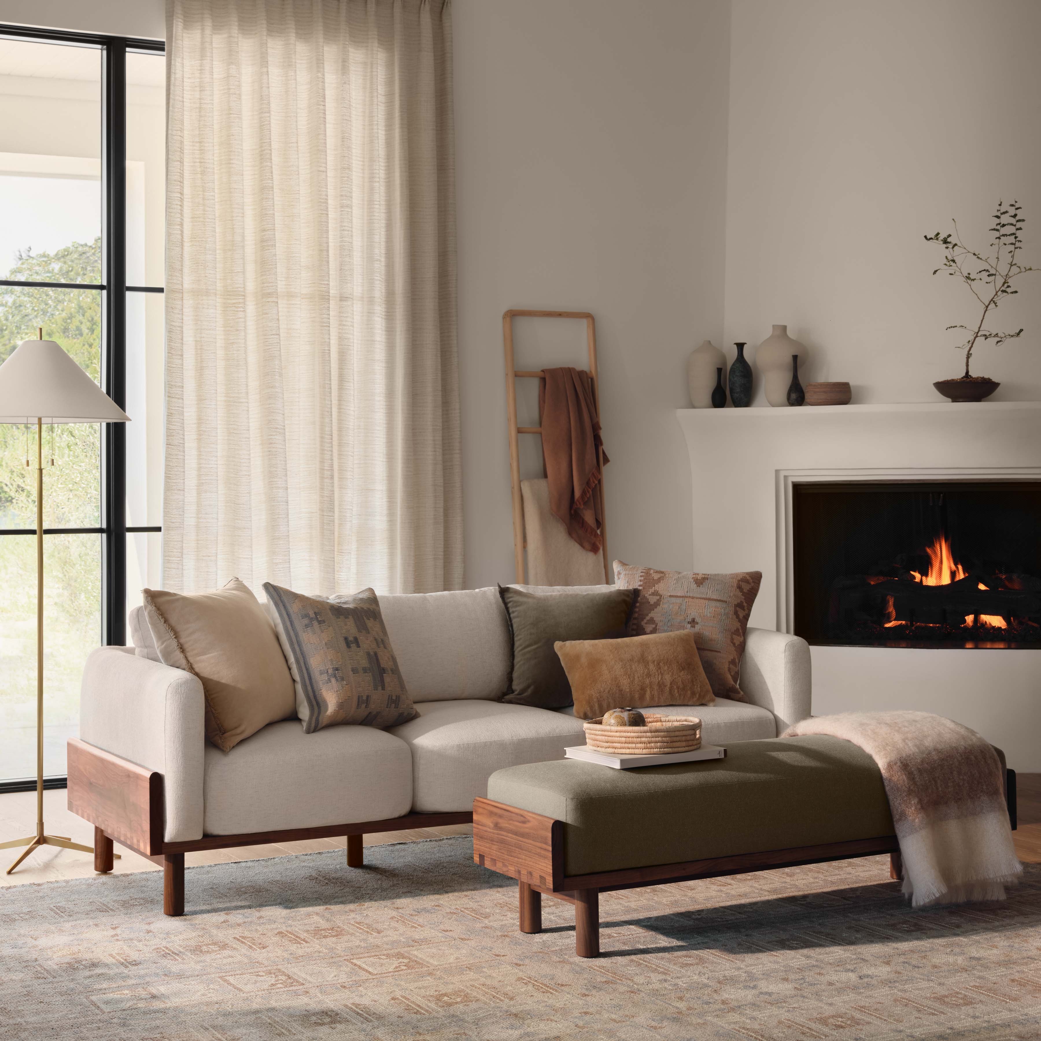 Premium Helm Sofa - Modern Comfortable Sectional Couch for Living Room, Lounge & Family Room - Perfect for Relaxing, Entertaining & Movie Nights