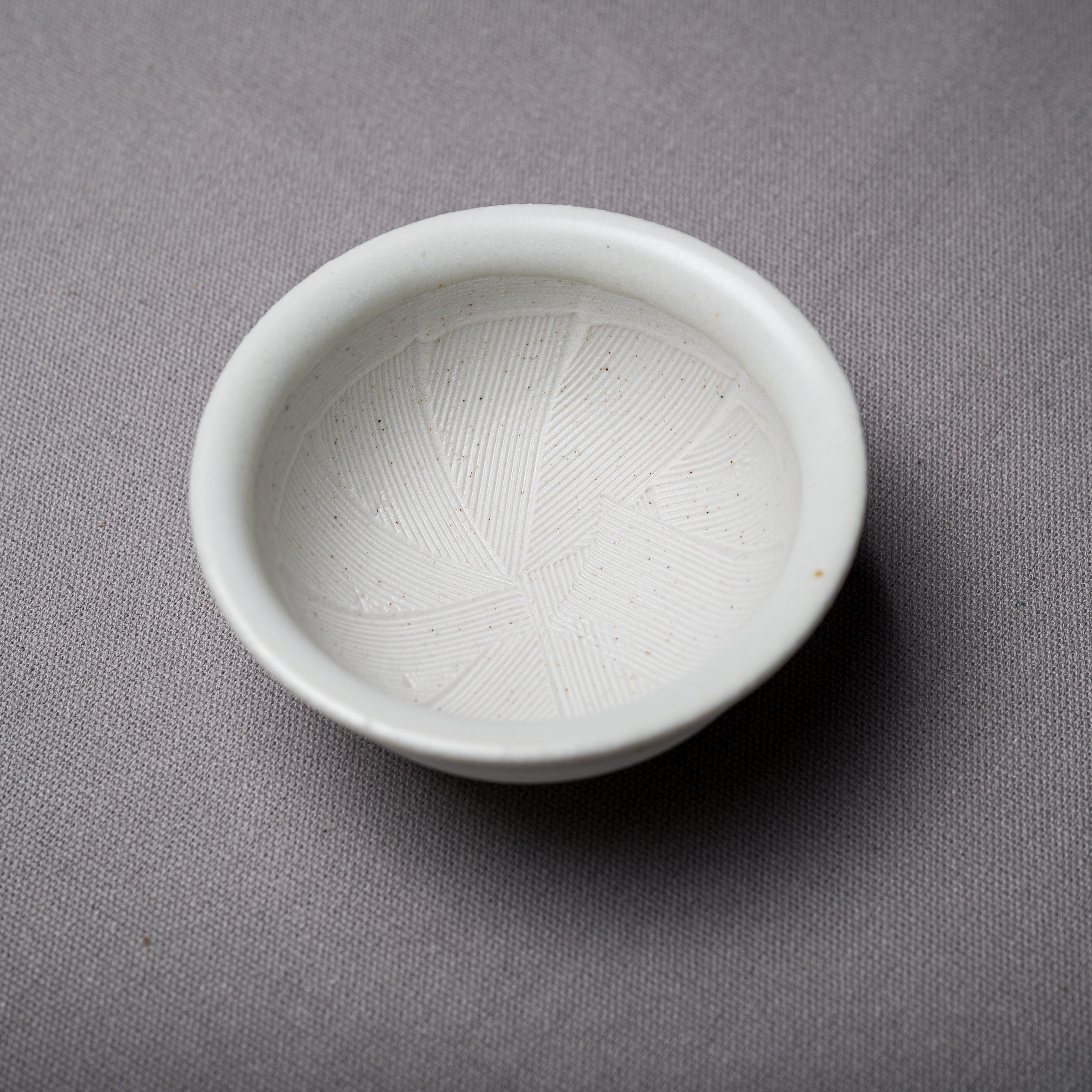Premium Mini Japanese Seasoning Set - Authentic Suribachi & Surikogi Mortar & Pestle - White Ceramic - Perfect for Grinding Spices, Herbs & Matcha Tea at Home