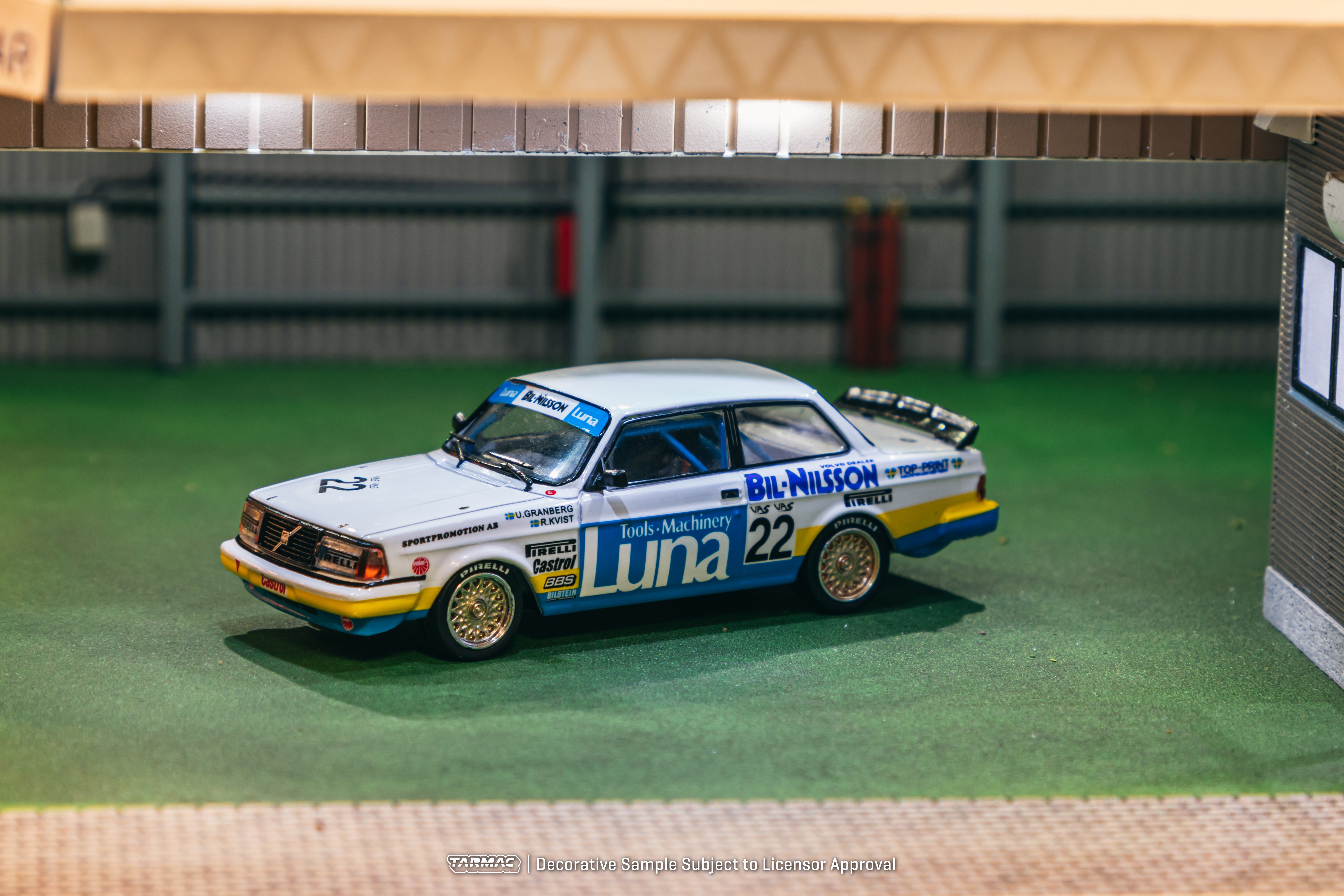 Tarmac Works 1/64 Scale Volvo 240 Turbo ETCC Zolder 1984 Winner Diecast Model Car - Ulf Granberg & Robert L. Kvist #22 - Hobby64 Collectible for Racing Fans & Display Enthusiasts