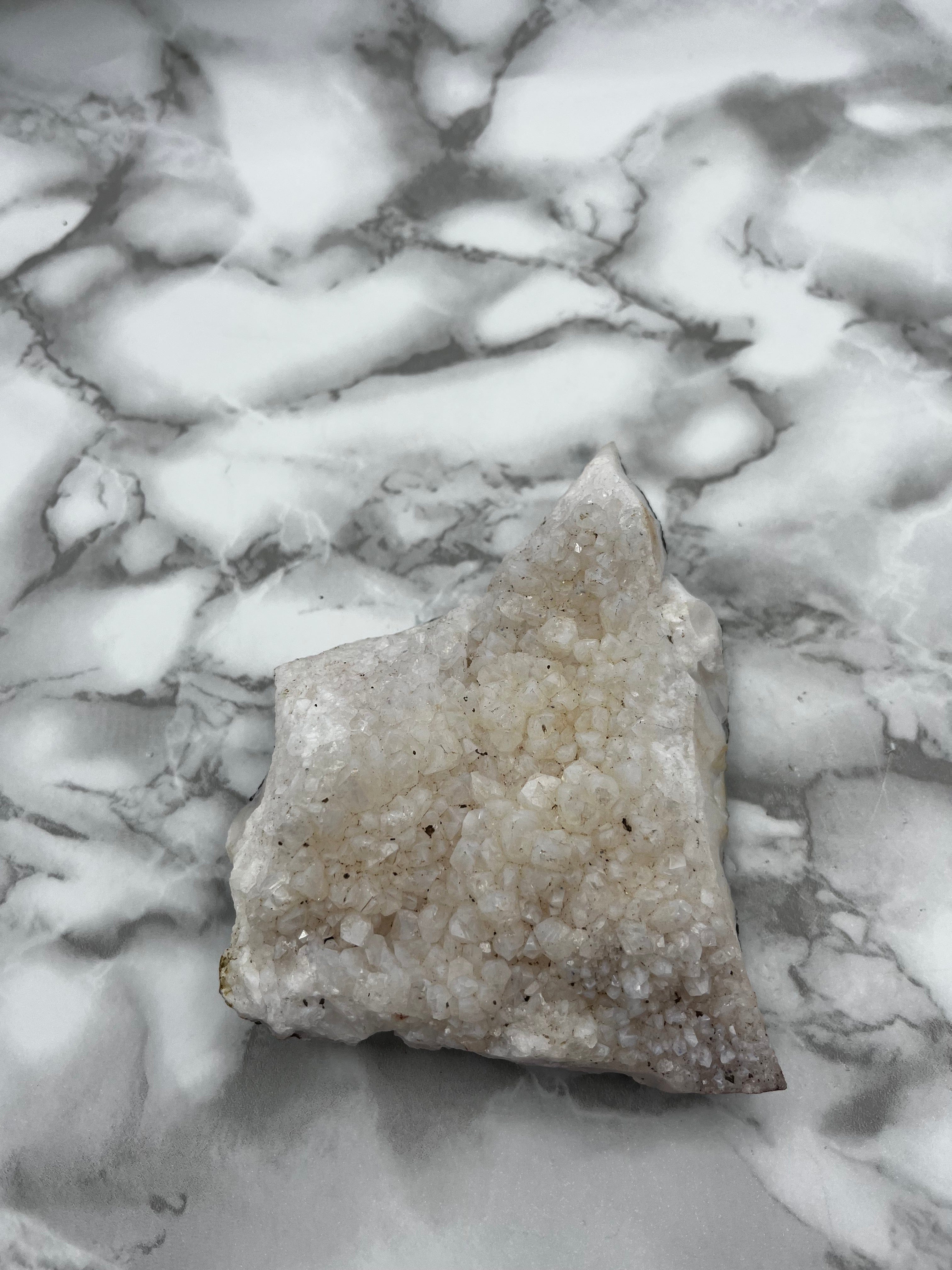 Natural Citrine Crystal Cluster - 24 Pcs Healing Stones for Home Decor, Meditation & Energy Cleansing | Perfect for Gifts, Feng Shui & Spiritual Practices
