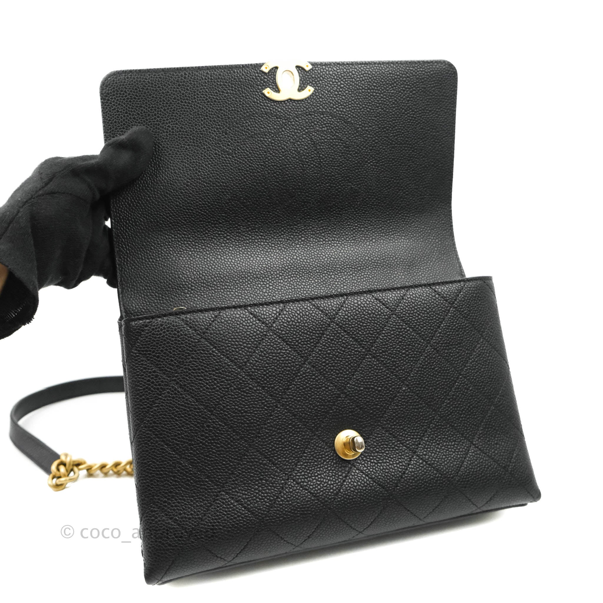 Chanel Chic Affinity Small Grained Calfskin Crossbody Bag in Black with Aged Gold Hardware - Perfect for Evening Events & Luxury Fashion Accessories