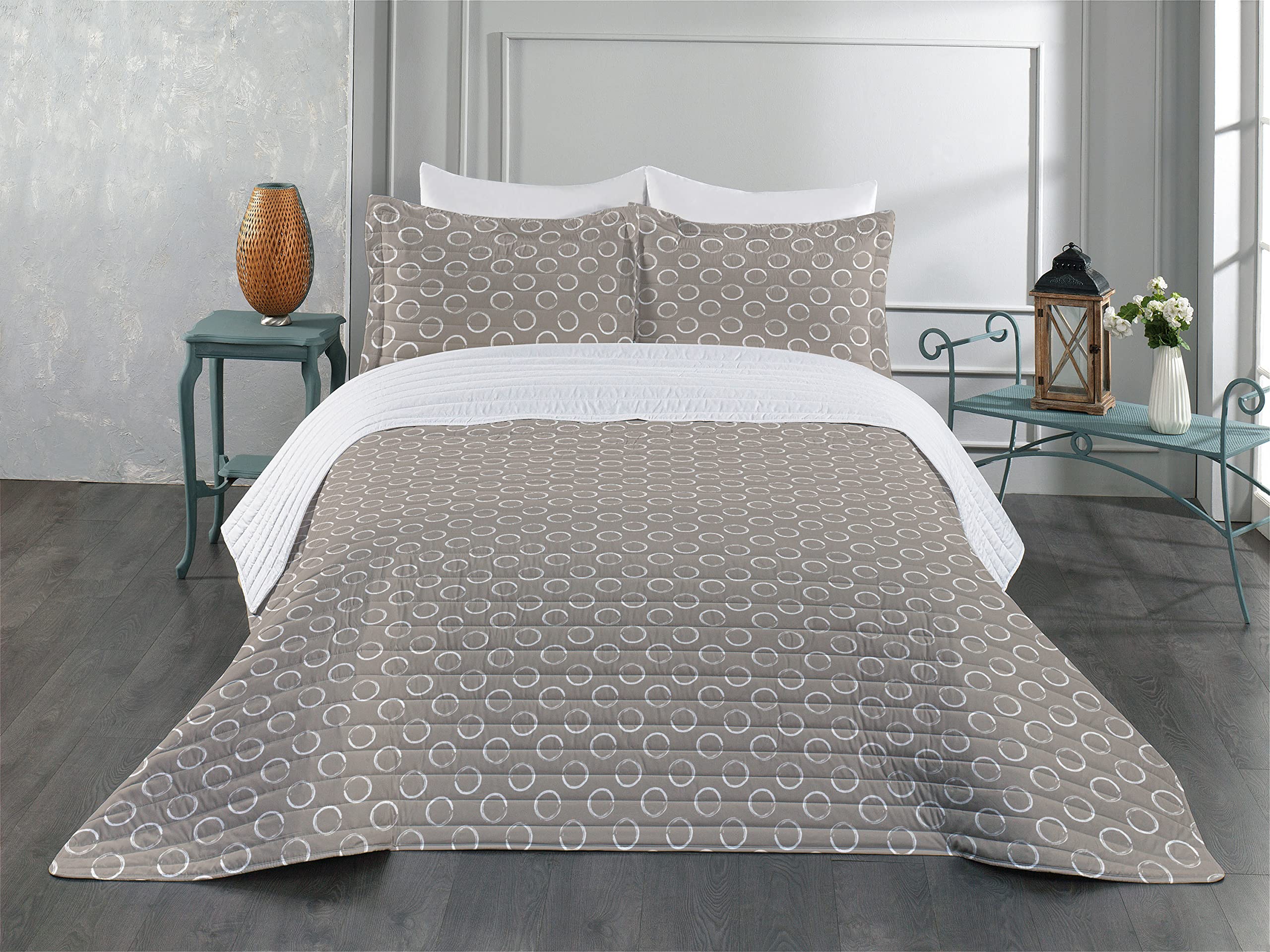 Ambesonne Taupe Microfiber King Size Bedspread Set - Vintage Grunge Ring Pattern with Soft Pillow Shams & Comforter | Cozy Bedroom Decor for Master Bedroom or Guest Room