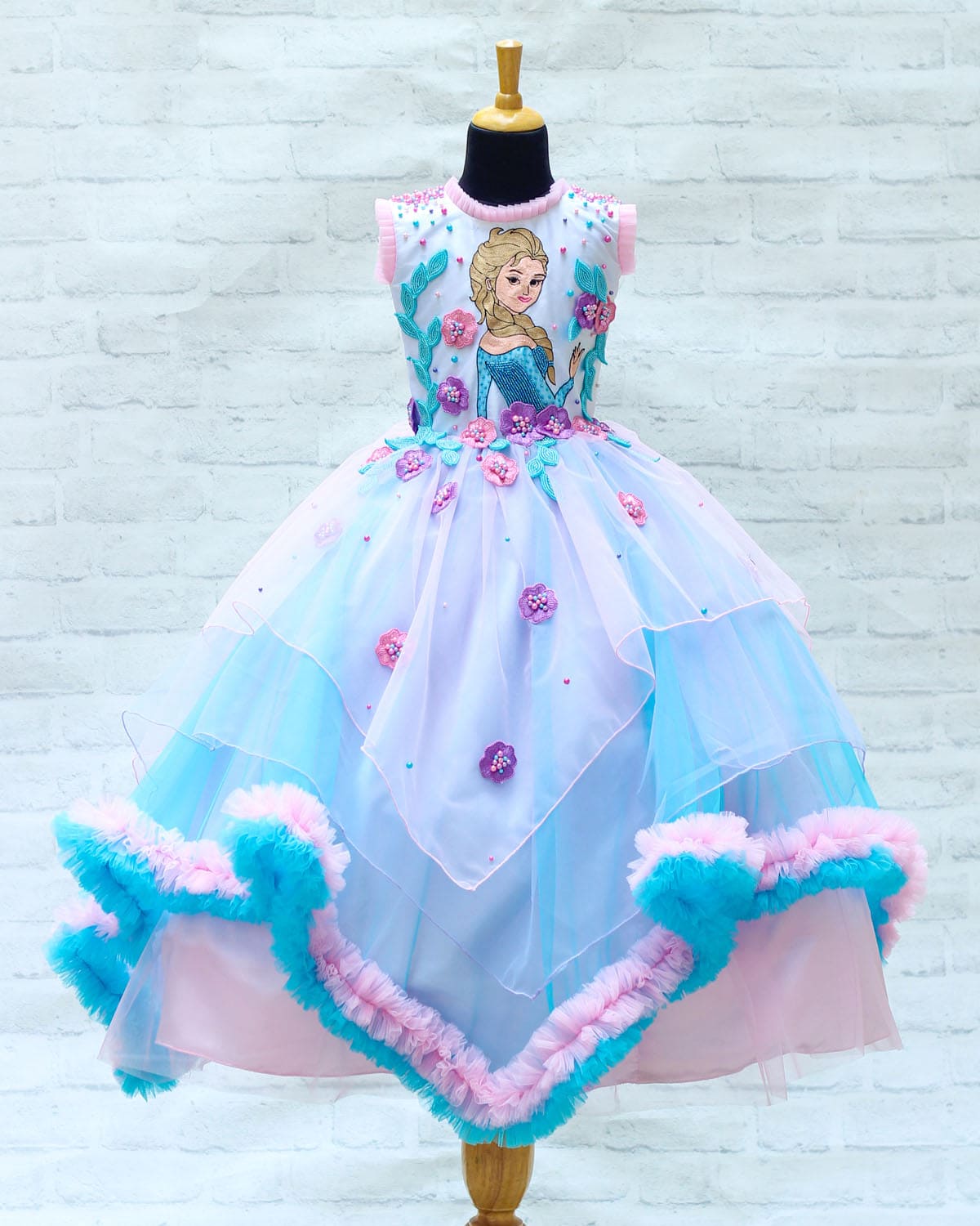 Pre Order: Frozen Elsa Doll with Sparkling Cloud Gown - Perfect for Disney Princess Playtime, Birthday Gifts & Collectibles