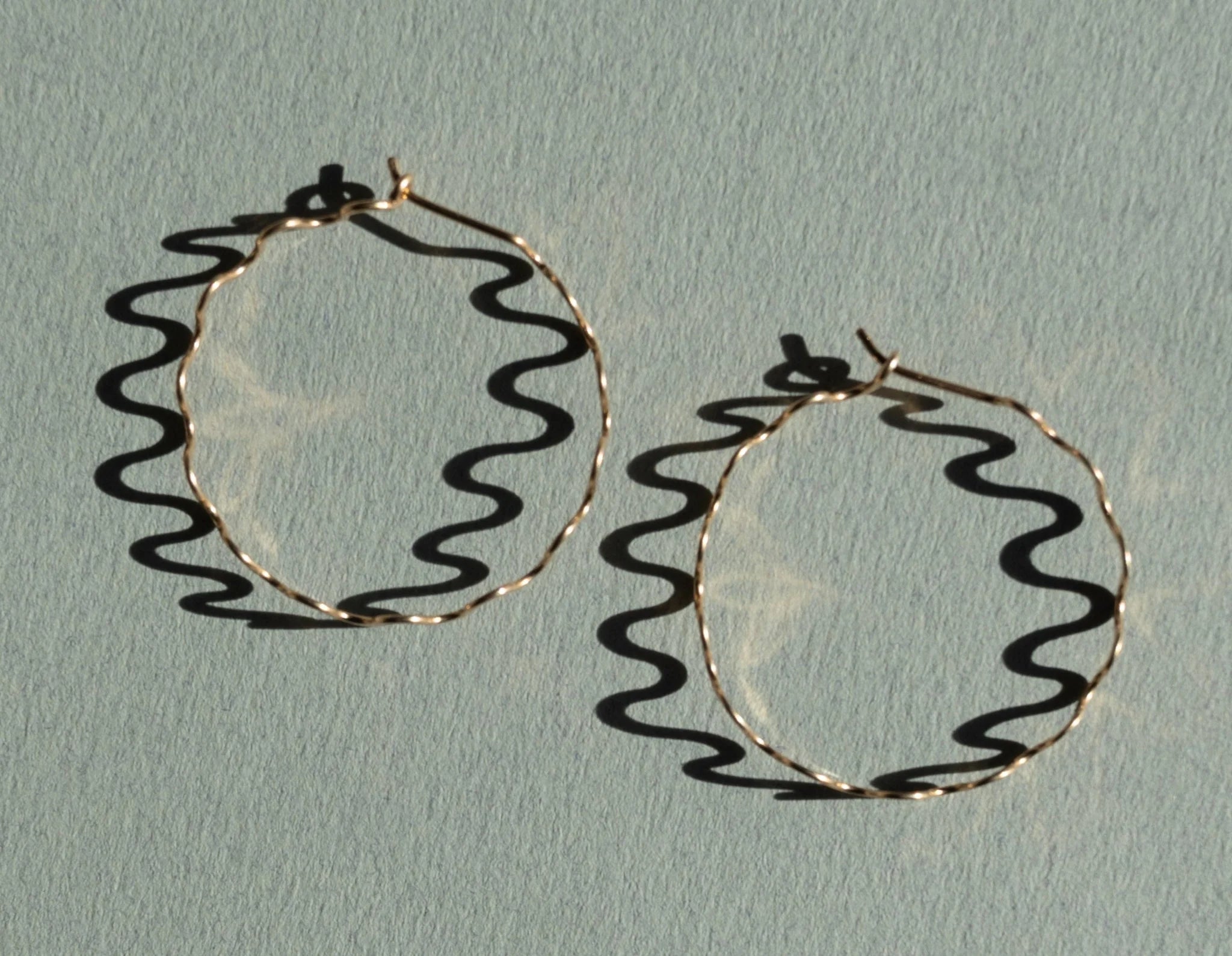 Stylish Curvy Hoop Earrings for Women - Trendy Gold & Silver Dangle Hoops for Everyday Wear & Special Occasions