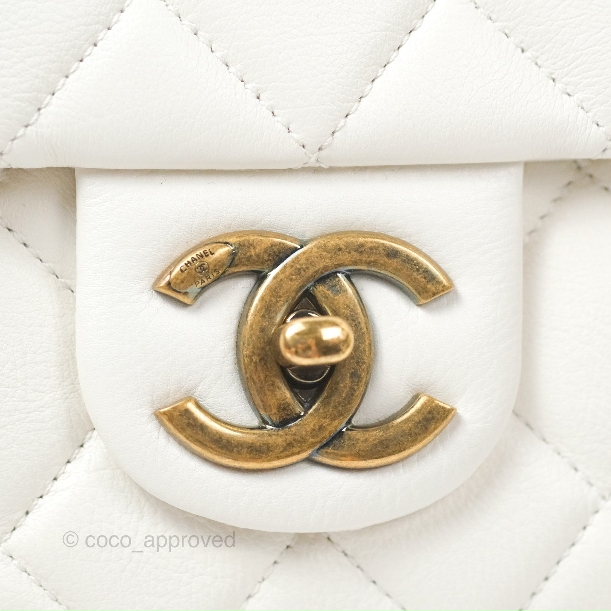 Chanel CC Crown Flap Bag in White Calfskin with Antique Gold Hardware - Luxury Crossbody Purse for Women, Perfect for Evening Events & Date Nights