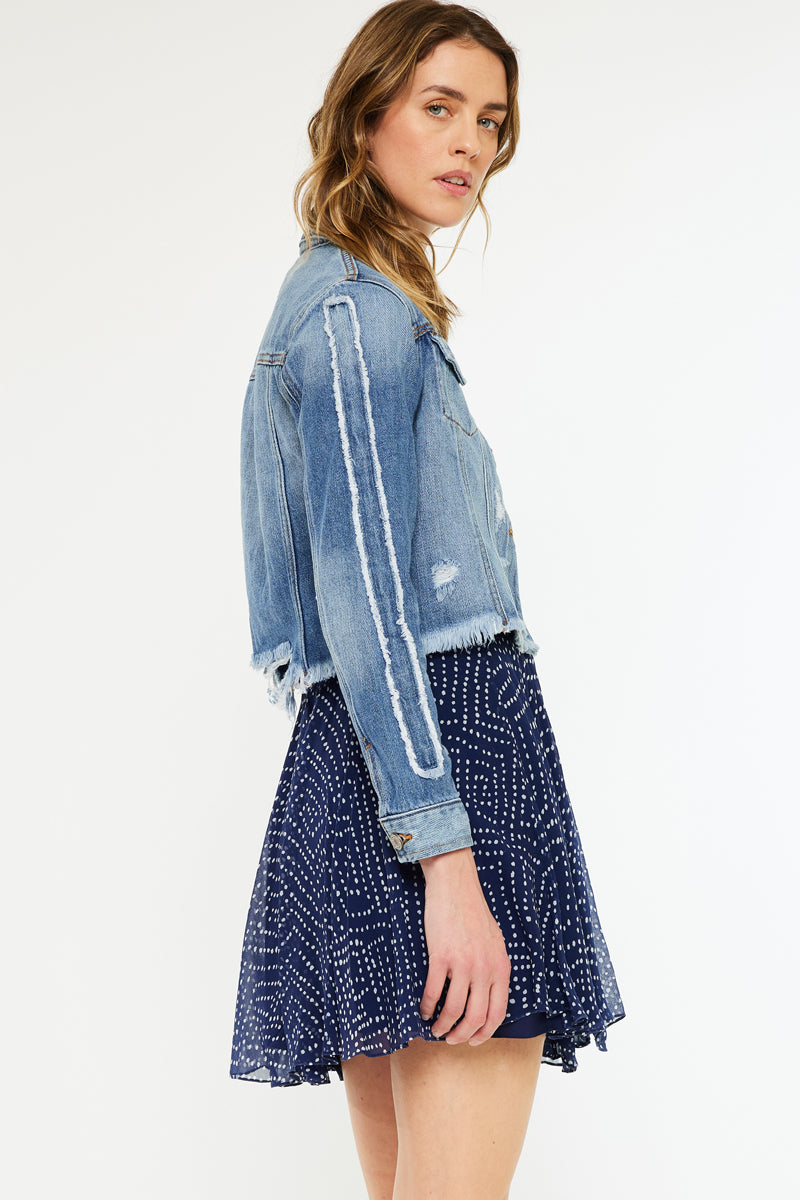 Vintage Distressed Denim Jacket for Men & Women - Classic Blue Washed Denim Trucker Jacket with Button Front & Chest Pockets | Perfect for Casual Outfits, Streetwear, and Layering in Fall & Spring