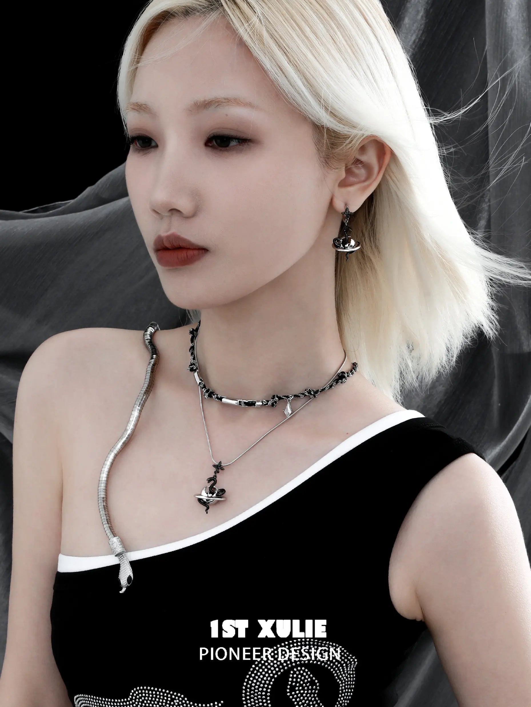 18k Platinum Plated Snake Bite Serpent Link Pendant Necklace - White & Black Entwined Design for Gothic Jewelry Lovers | Perfect for Halloween, Dark Fashion & Statement Accessories