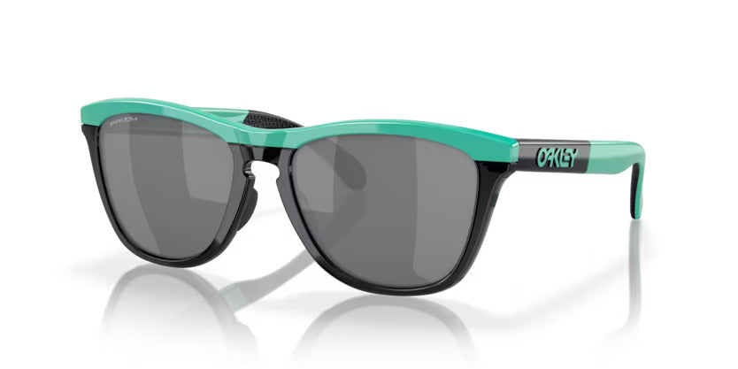 Oakley Frogskins Sunglasses - Polarized UV Protection Lenses for Men & Women - Lightweight & Durable Frame - Perfect for Running, Driving & Outdoor Sports