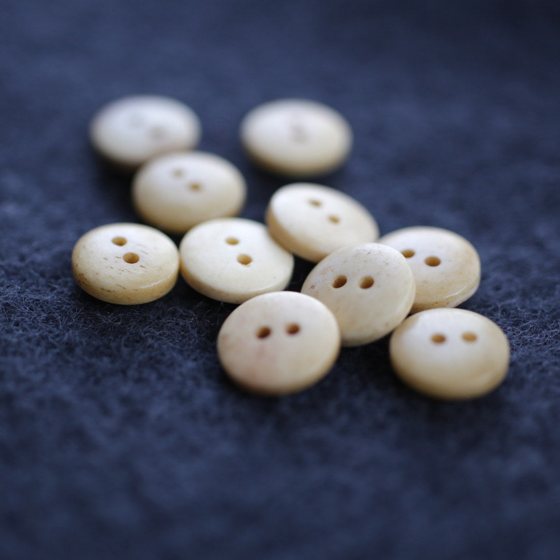 10PCS Natural Bone Buttons for Sewing, DIY Crafts, and Clothing Repair - Perfect for Jackets, Coats, and Handmade Garments