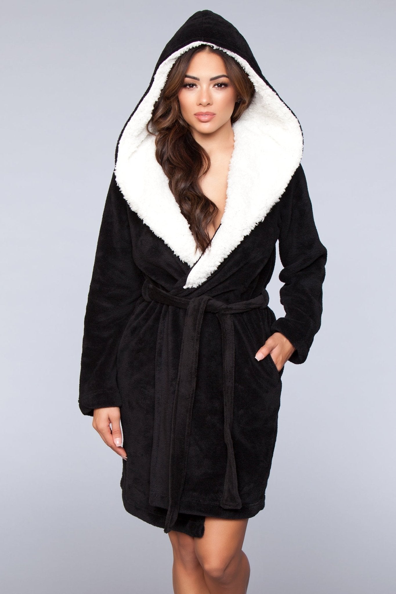 BeWicked Women's Janet Plush Fleece Color Block Robe - Soft Cozy Bathrobe with Pockets for Spa, Lounge & Winter Warmth