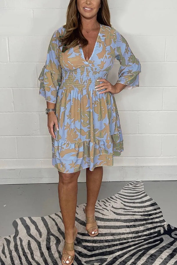 Fashionable Printed V-Neck Half Sleeve Pleated Mini Dress for Women - Perfect for Summer Parties, Dates & Casual Outings