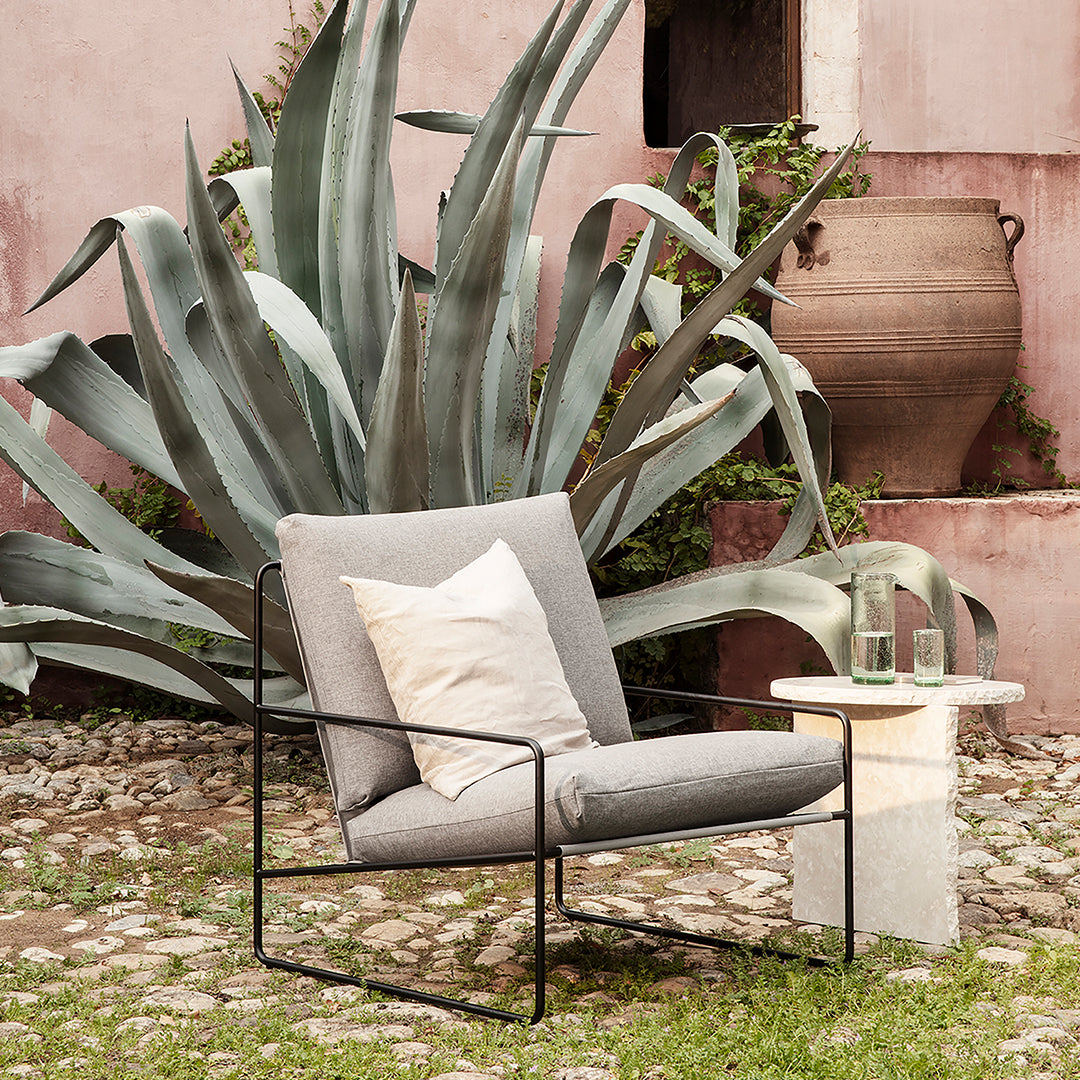 Desert Dolce Outdoor Lounge Chair - Patio Furniture for Poolside, Garden & Backyard Relaxation | Comfortable & Durable All-Weather Wicker Chaise
