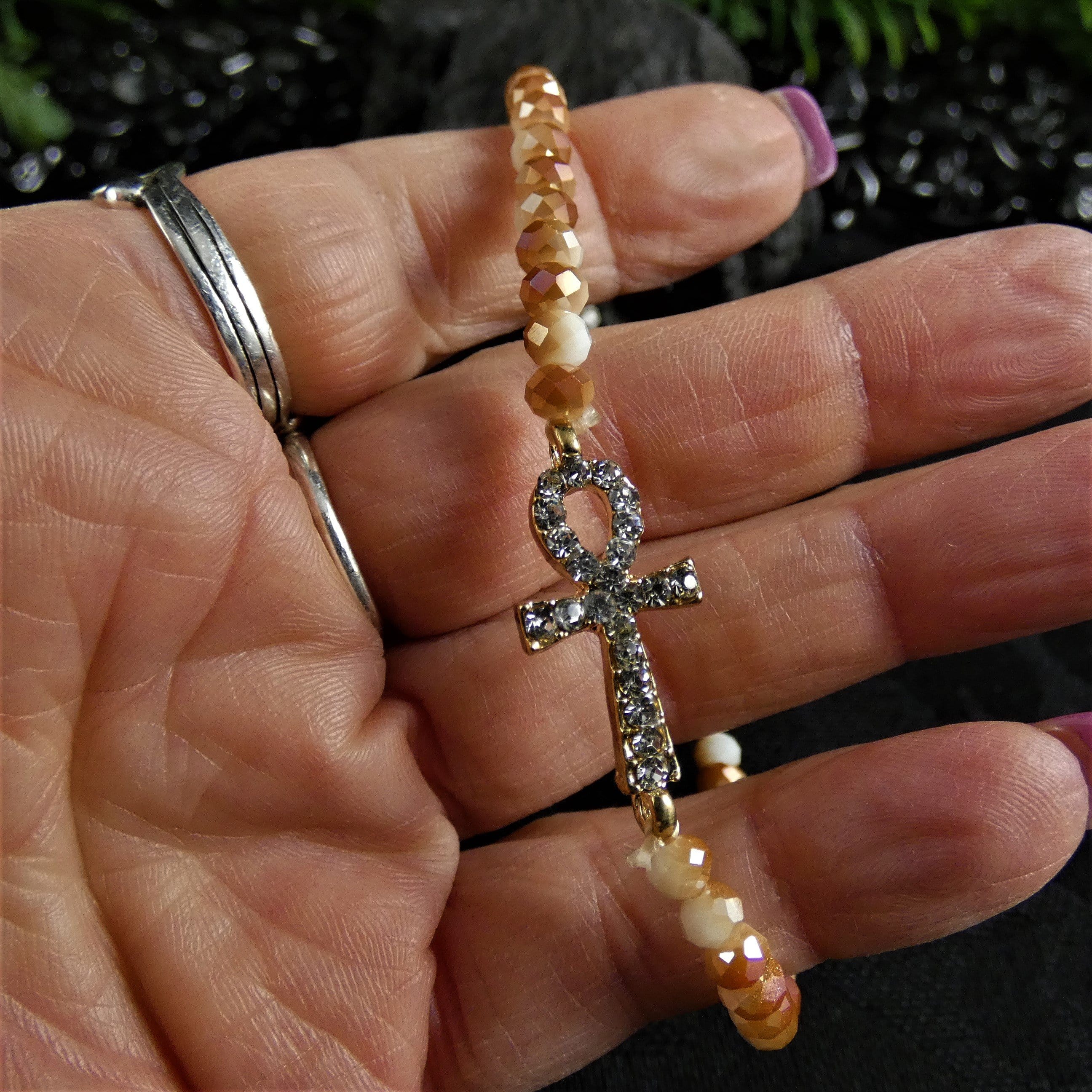 Ankh Crystal Bracelet for Women - Egyptian Cross Pendant Healing Stone Jewelry - Spiritual Protection & Positive Energy - Perfect for Meditation, Yoga & Gift Giving