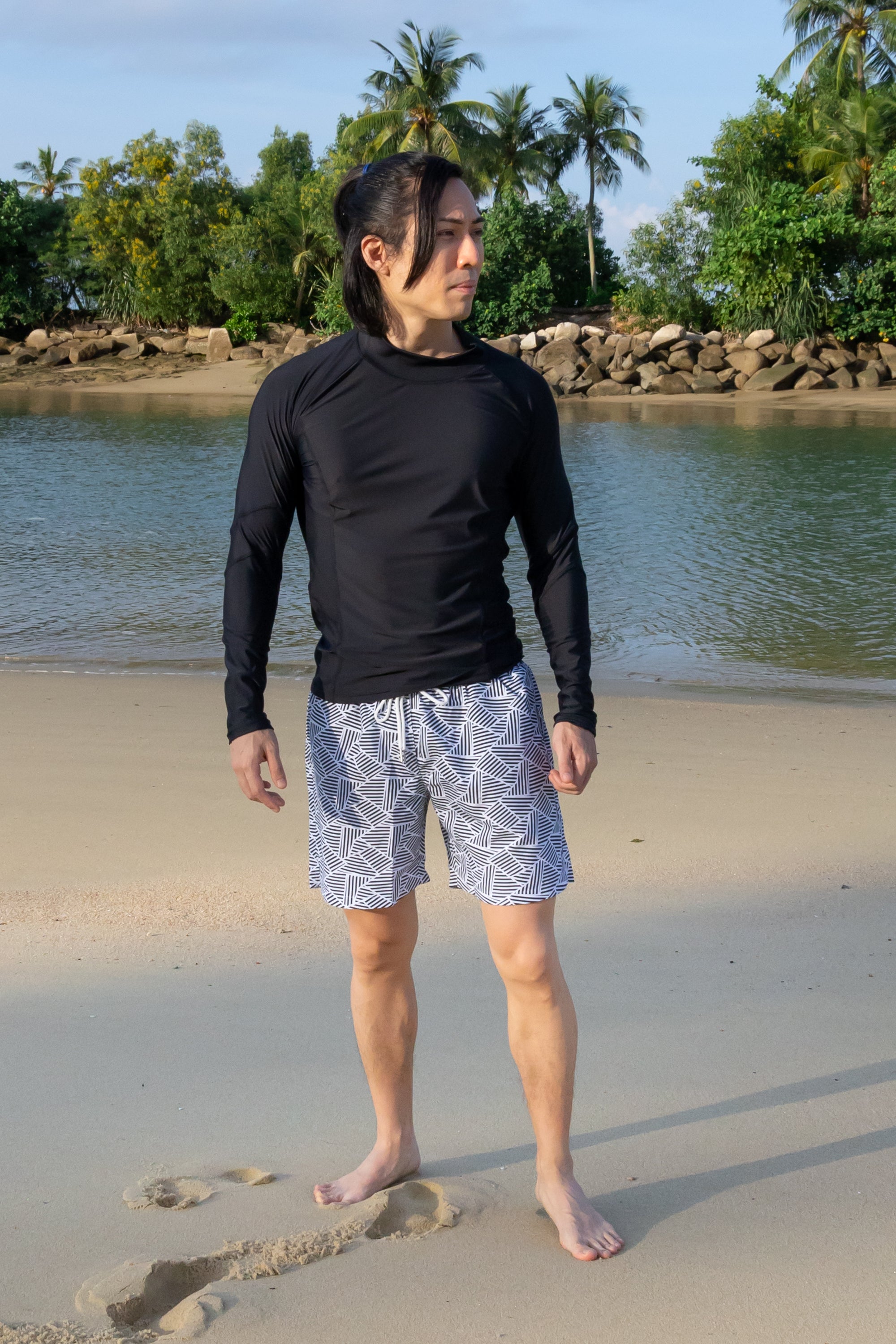 Hilo Men's Rash Guard UPF 50+ Sun Protection Swim Shirt for Surfing, Swimming & Beach Activities - Quick Dry & Anti-Chafing